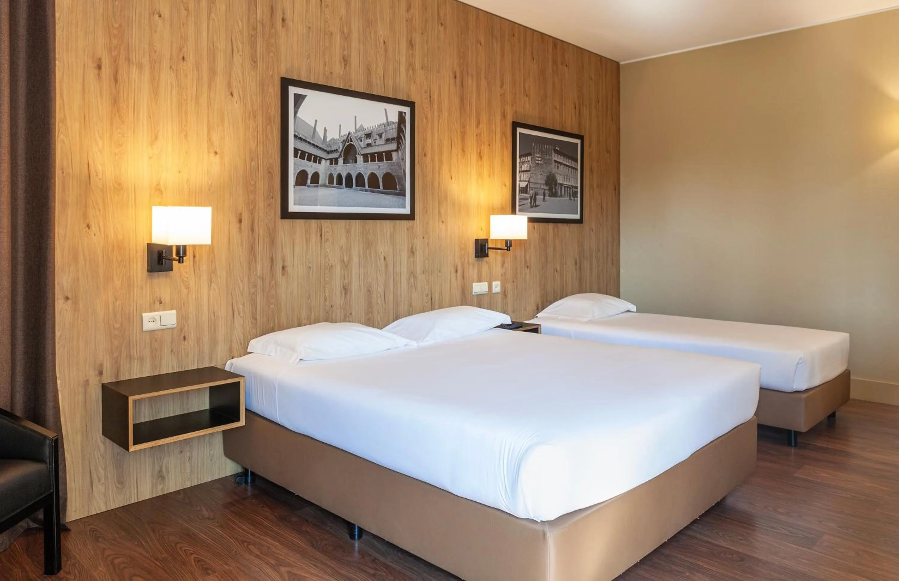 Triple Room in Hotel Fundador