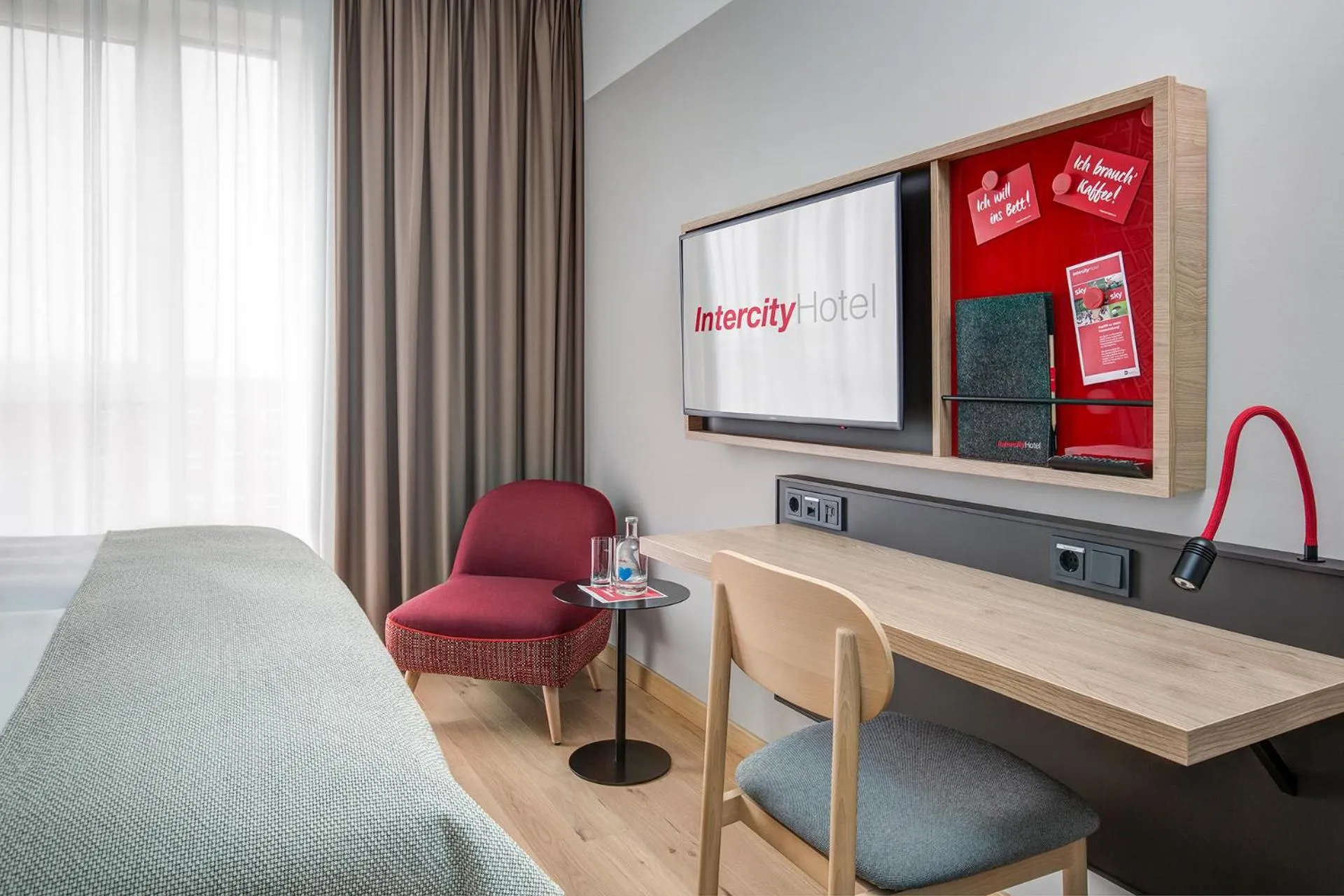 Superior Double Room in IntercityHotel Frankfurt Hauptbahnhof Süd