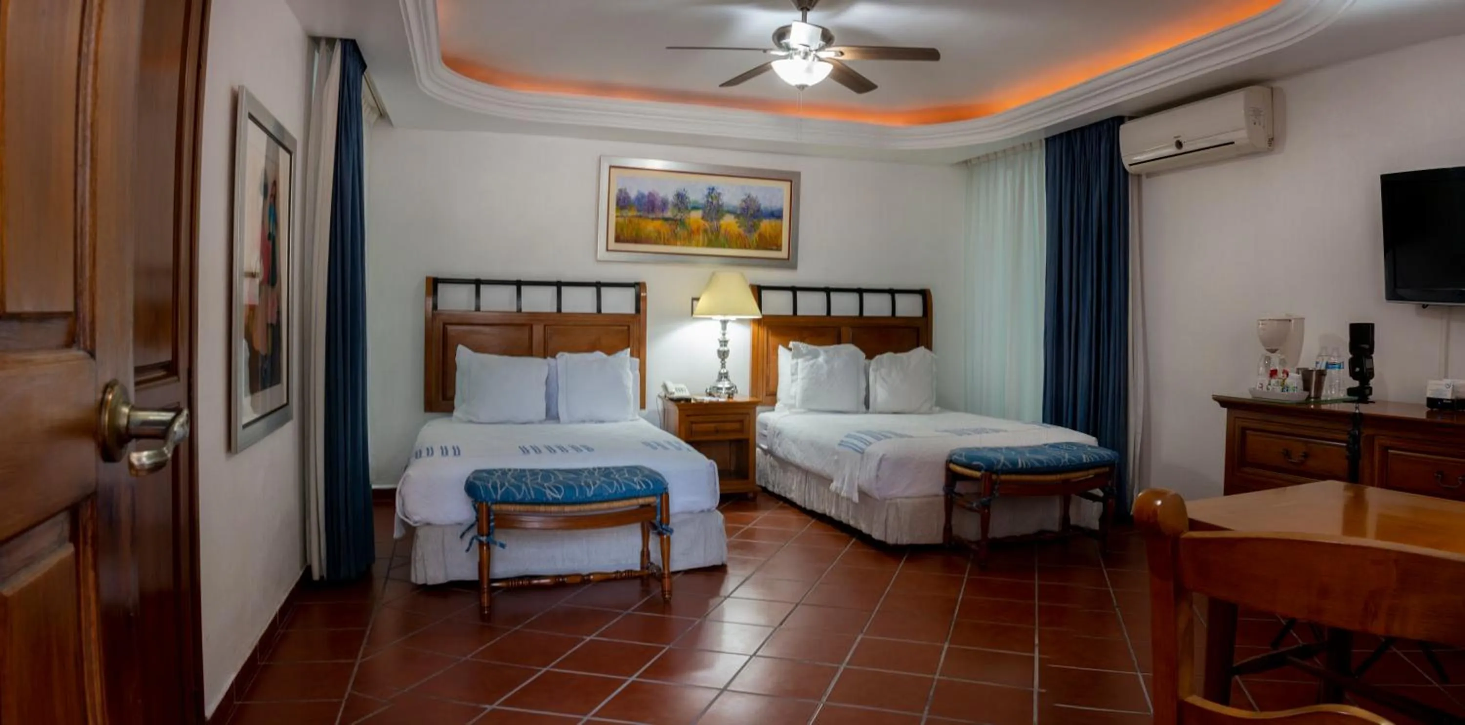Large Twin Room in Hotel Boutique Casa de Campo