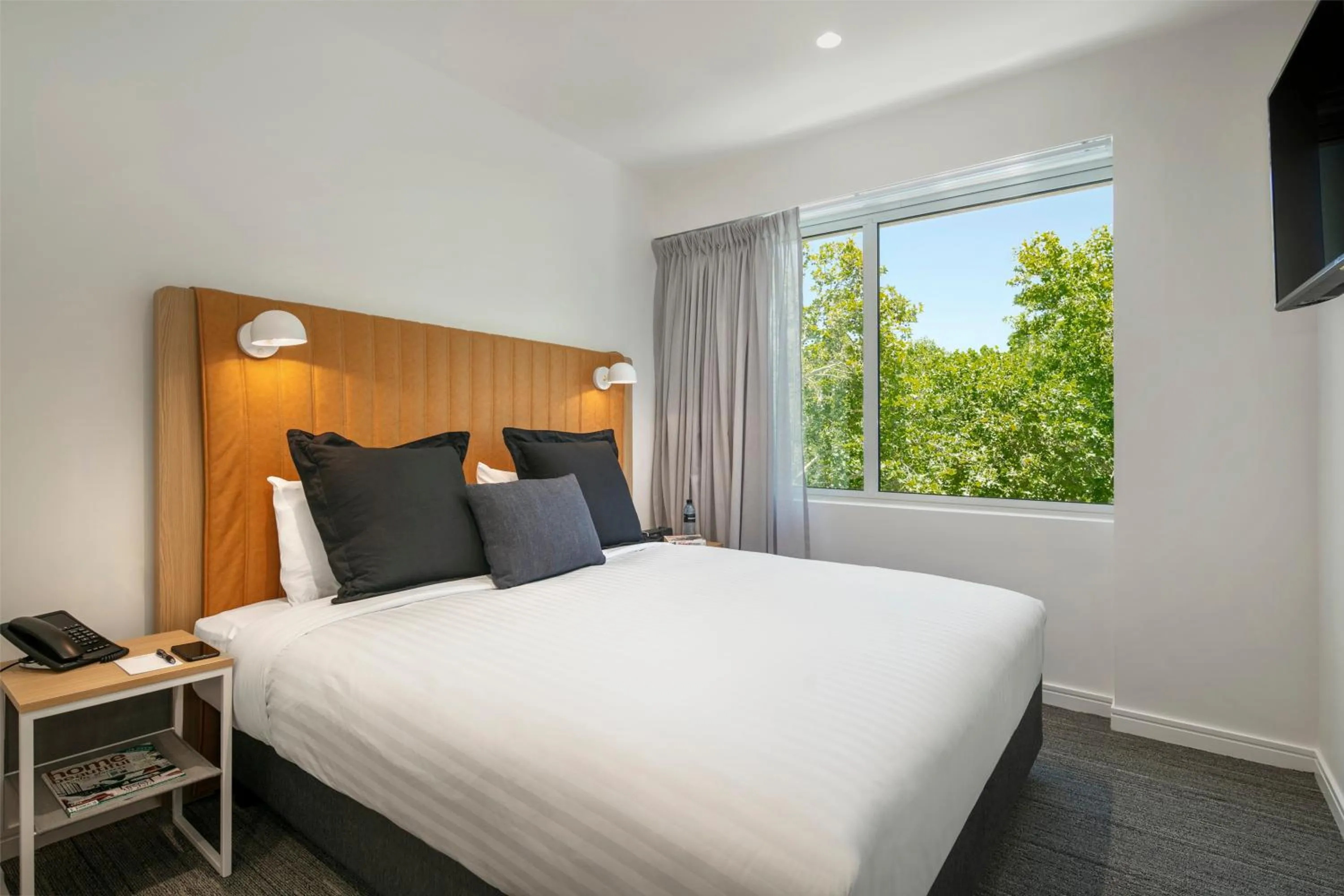 One Bedroom apartment – Accessible in Quest Canberra City Walk