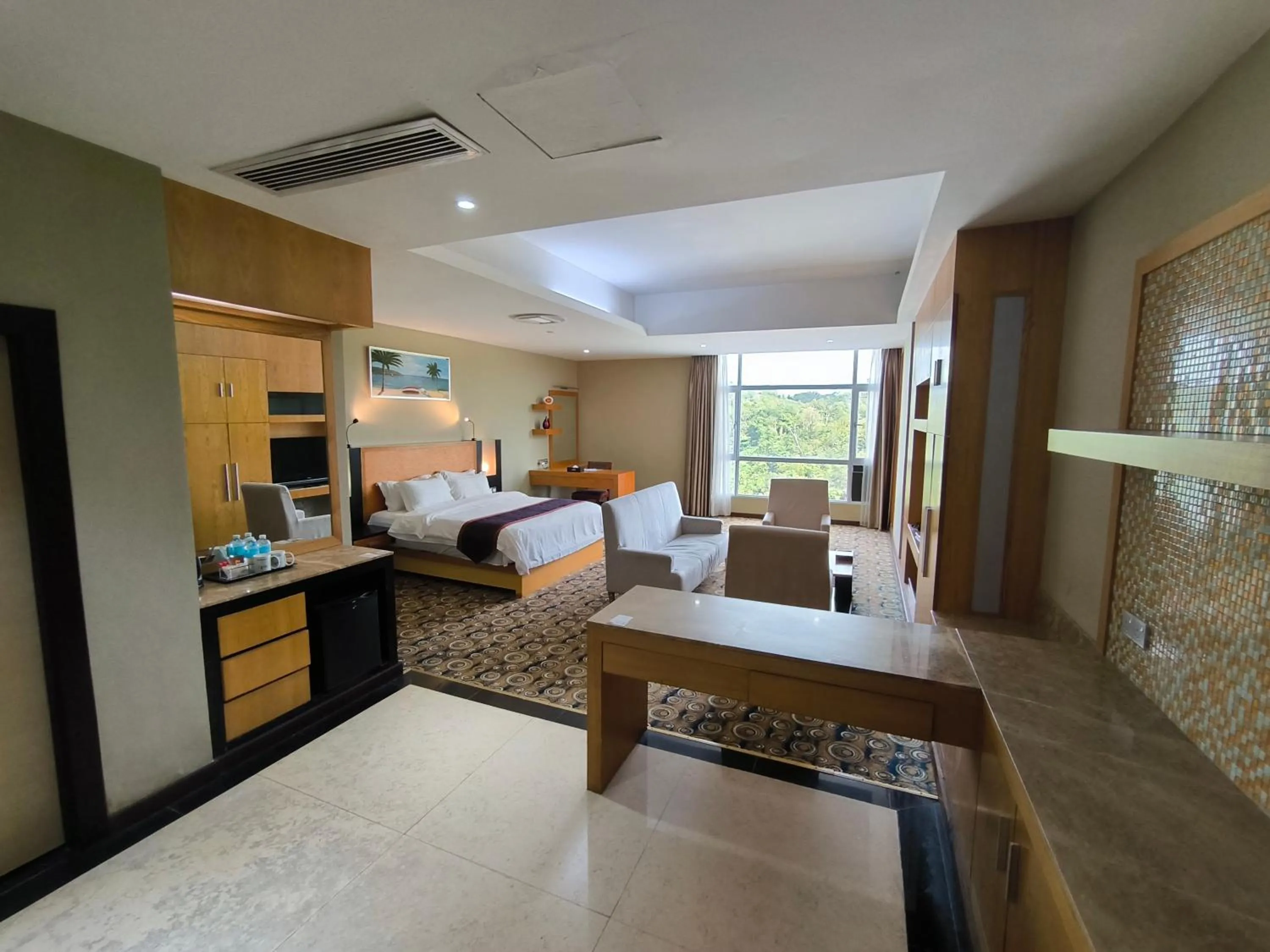 Grand Deluxe Room in Meritz Hotel