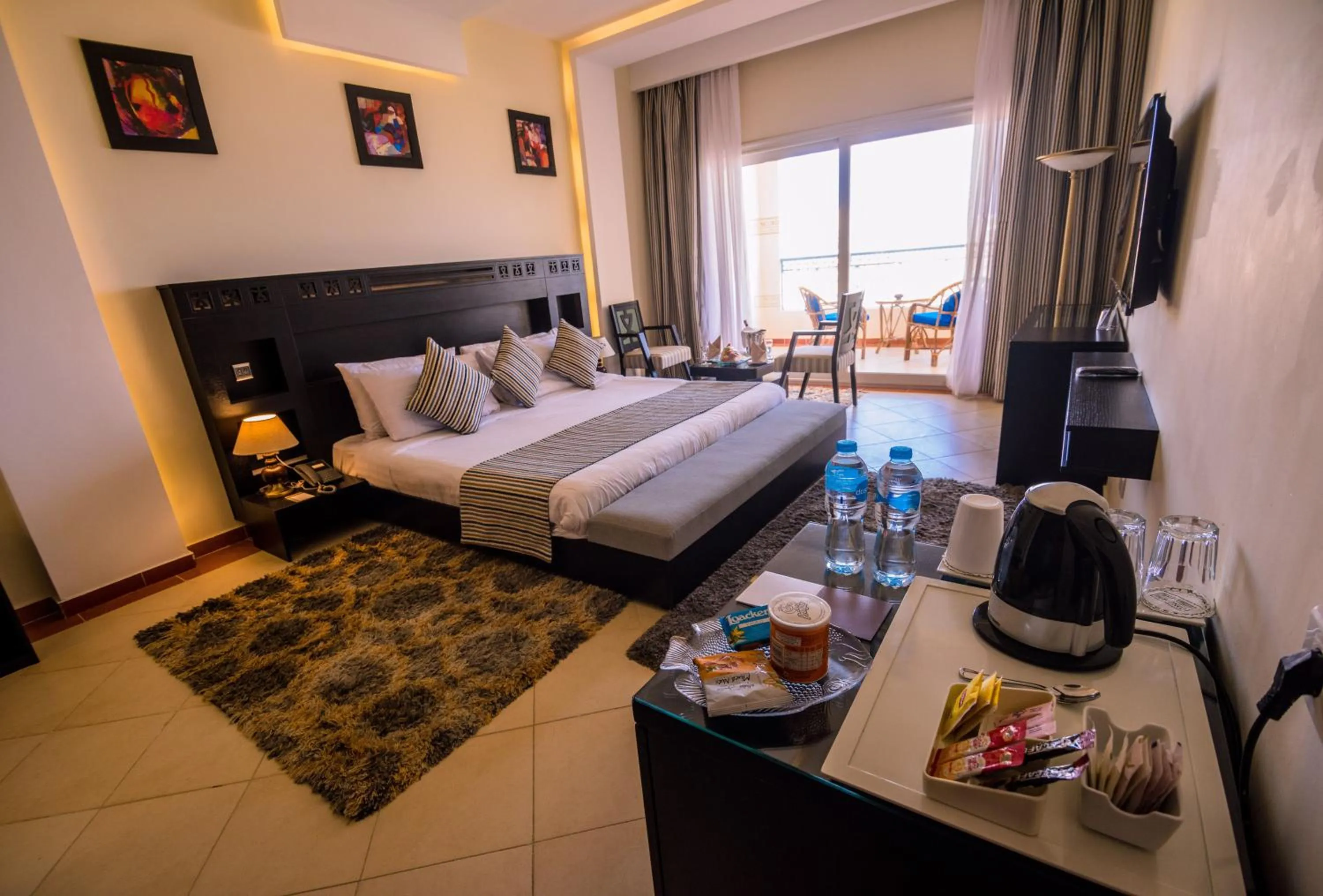 Deluxe Double or Twin Room with Sea View - single occupancy in Concorde Moreen Beach Resort
