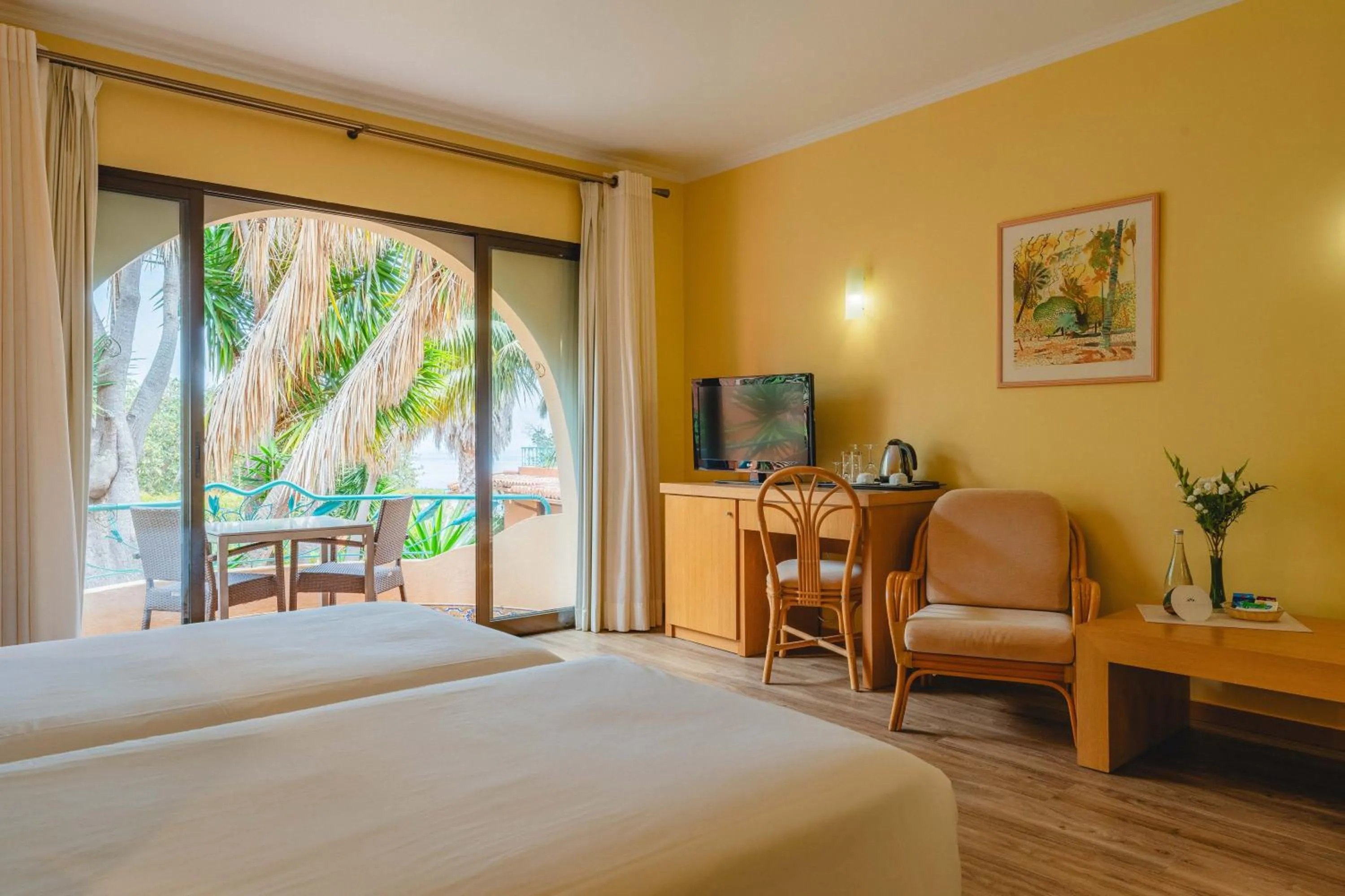 Double or Twin Room - single occupancy in Quinta Splendida Wellness & Botanical Garden