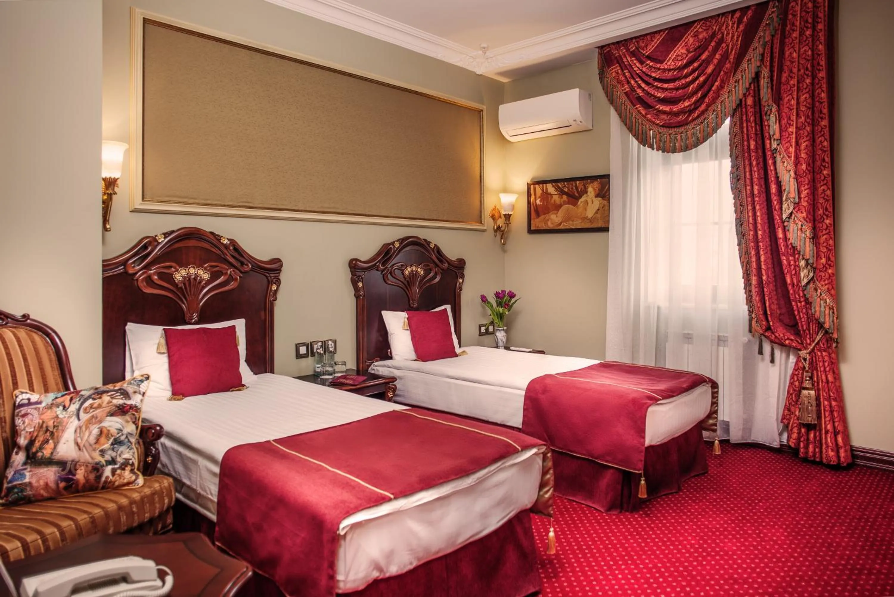 Twin Room in Staro Hotel