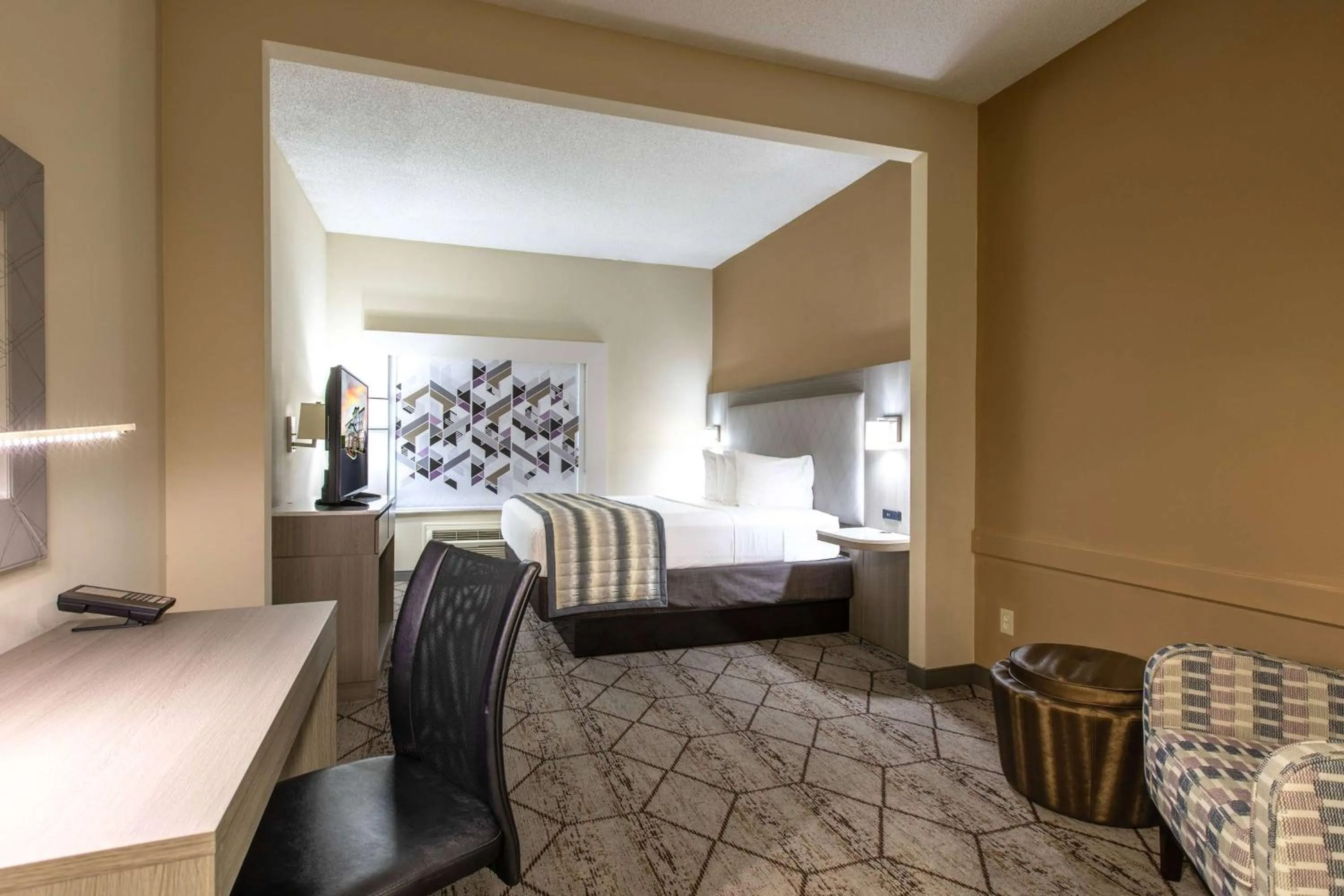 King Suite - Non-Smoking in Wingate by Wyndham Charlotte Concord Mills/Speedway