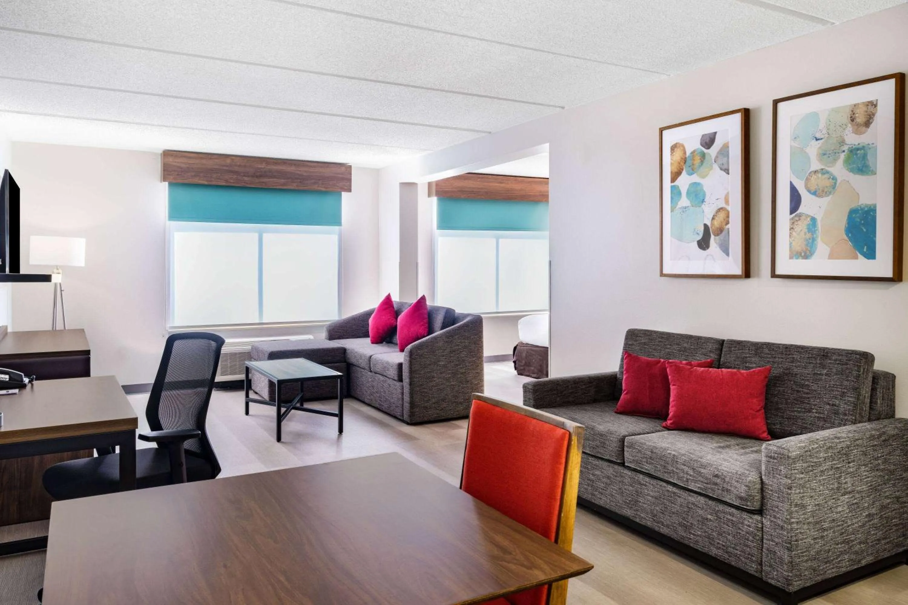 King Suite - Non-Smoking in Wingate by Wyndham Atlanta-Duluth