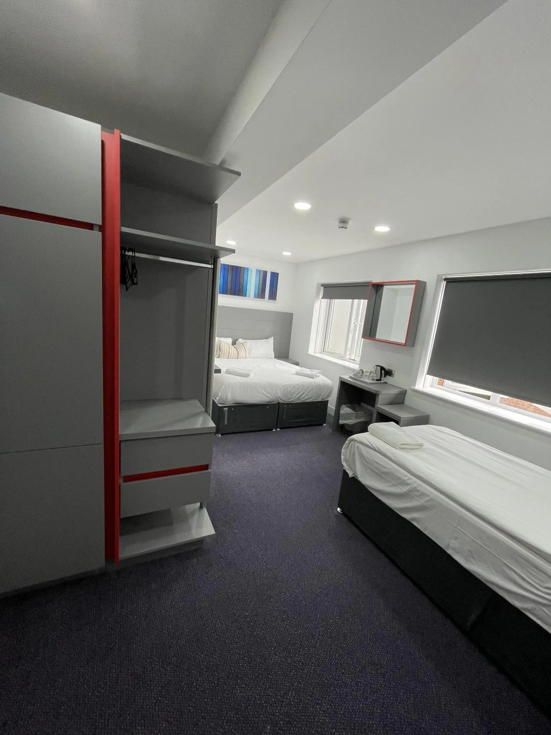 Triple Room with Shower in Ilford Hotel Goodmayes