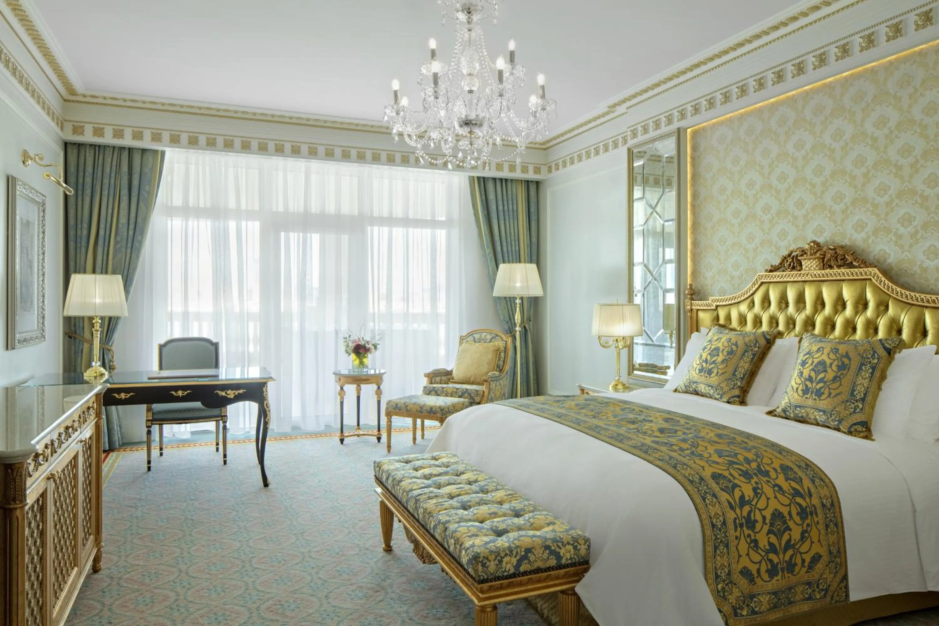 Deluxe Room in Raffles The Palm