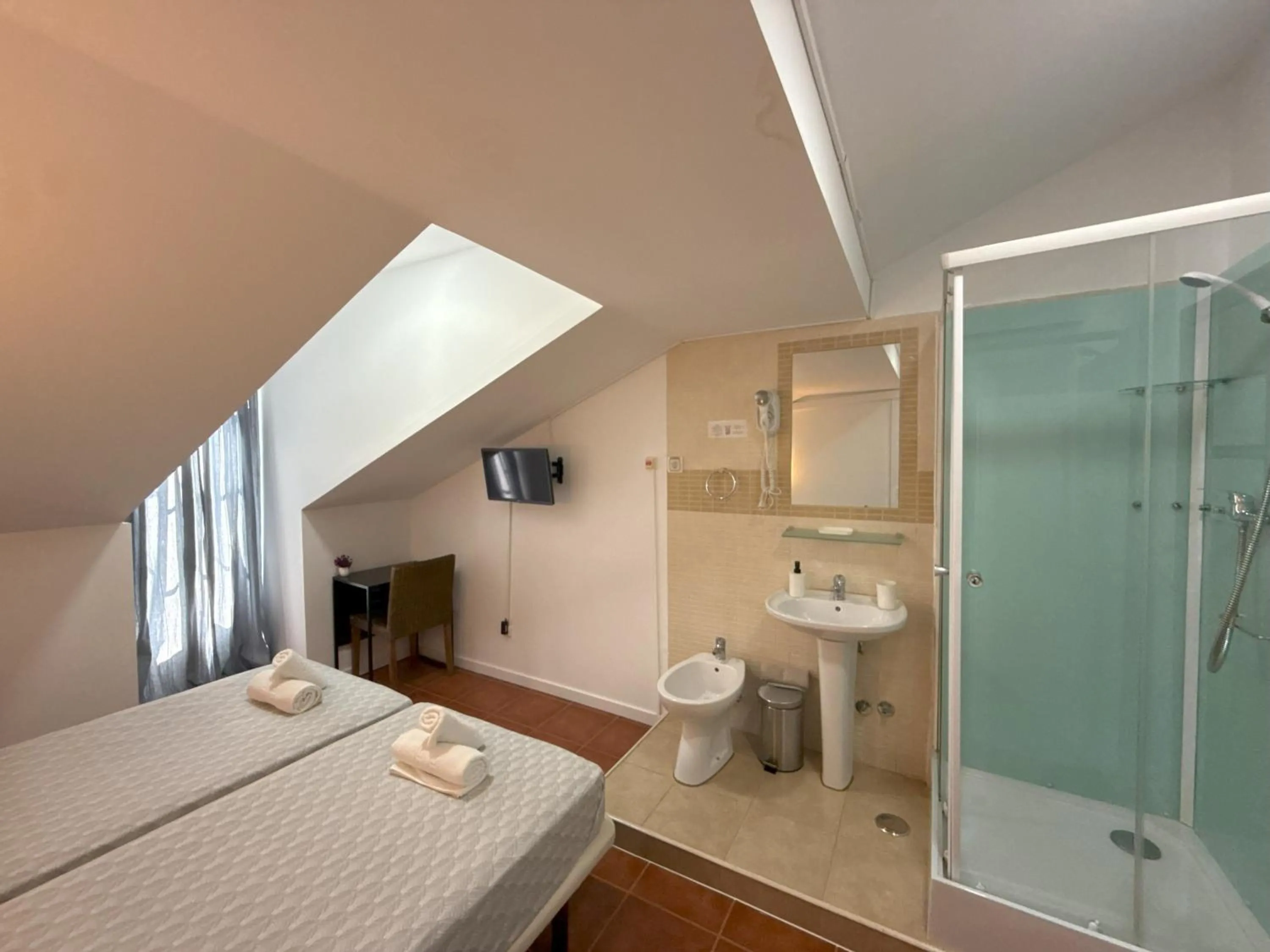 Twin Room with Shower in Pouso Dos Anjos