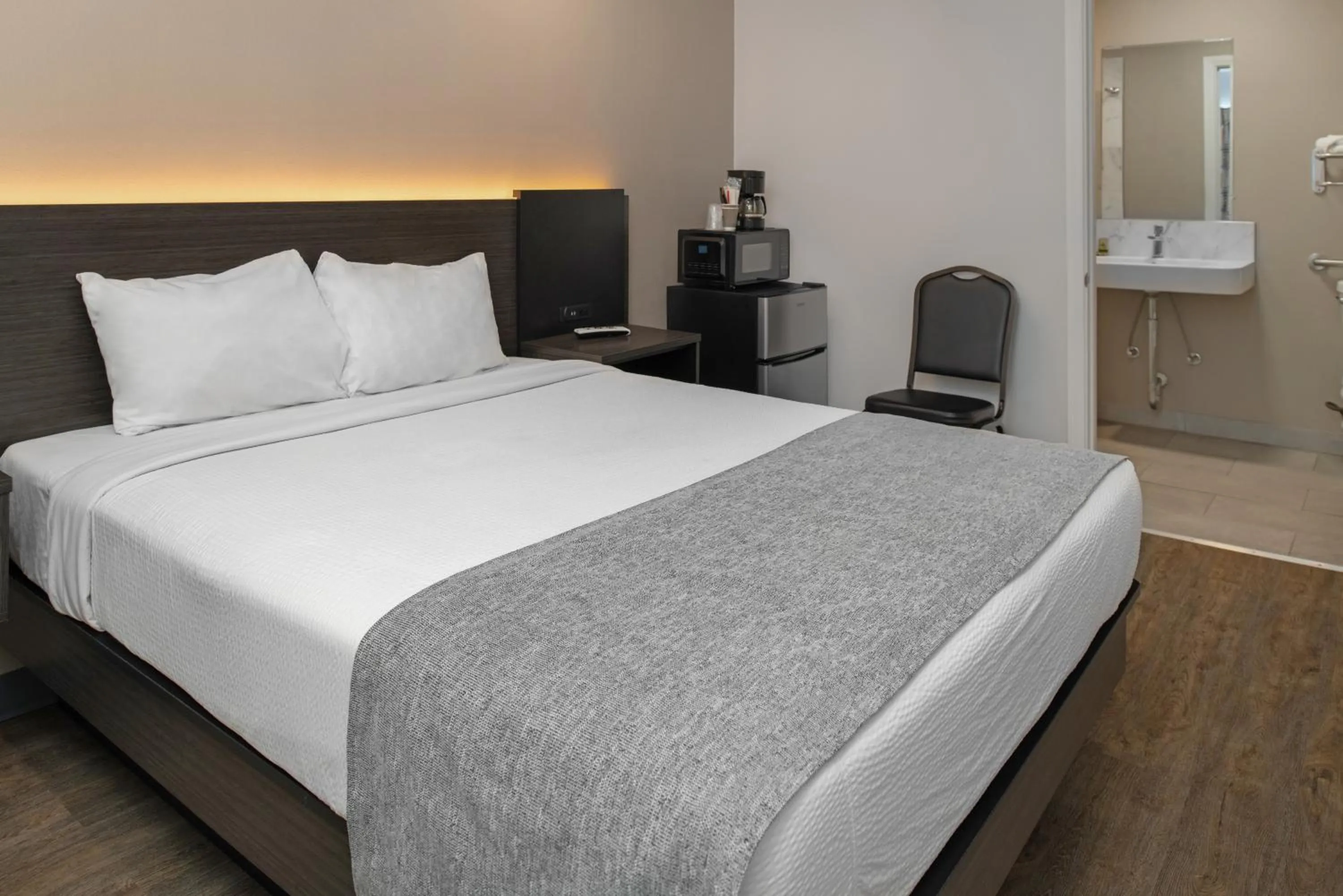 Queen Room in Route 66 Motel