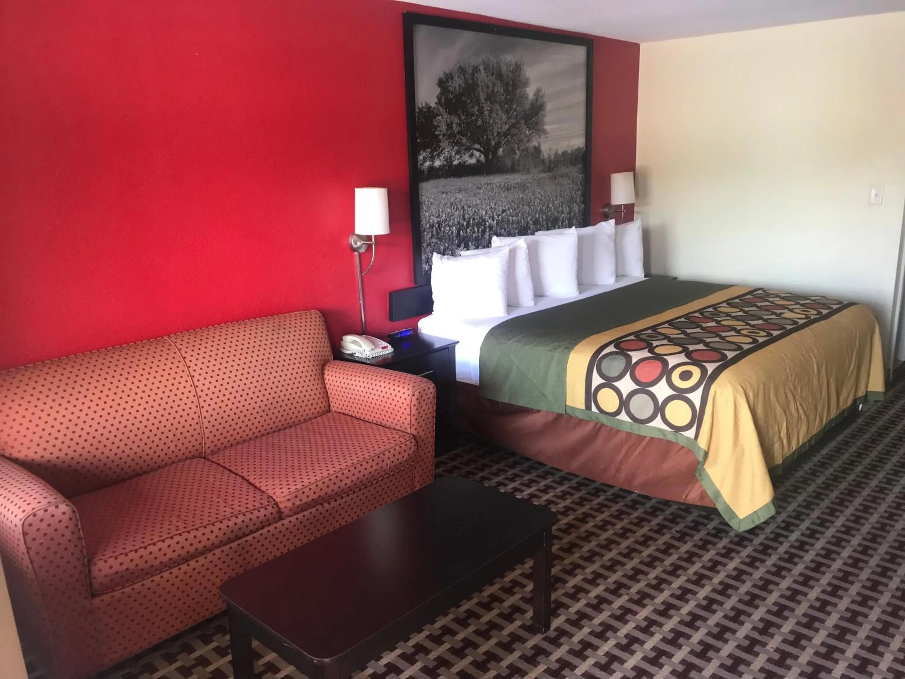 King Room with Sofa Bed - Smoking in Super 8 by Wyndham Corsicana