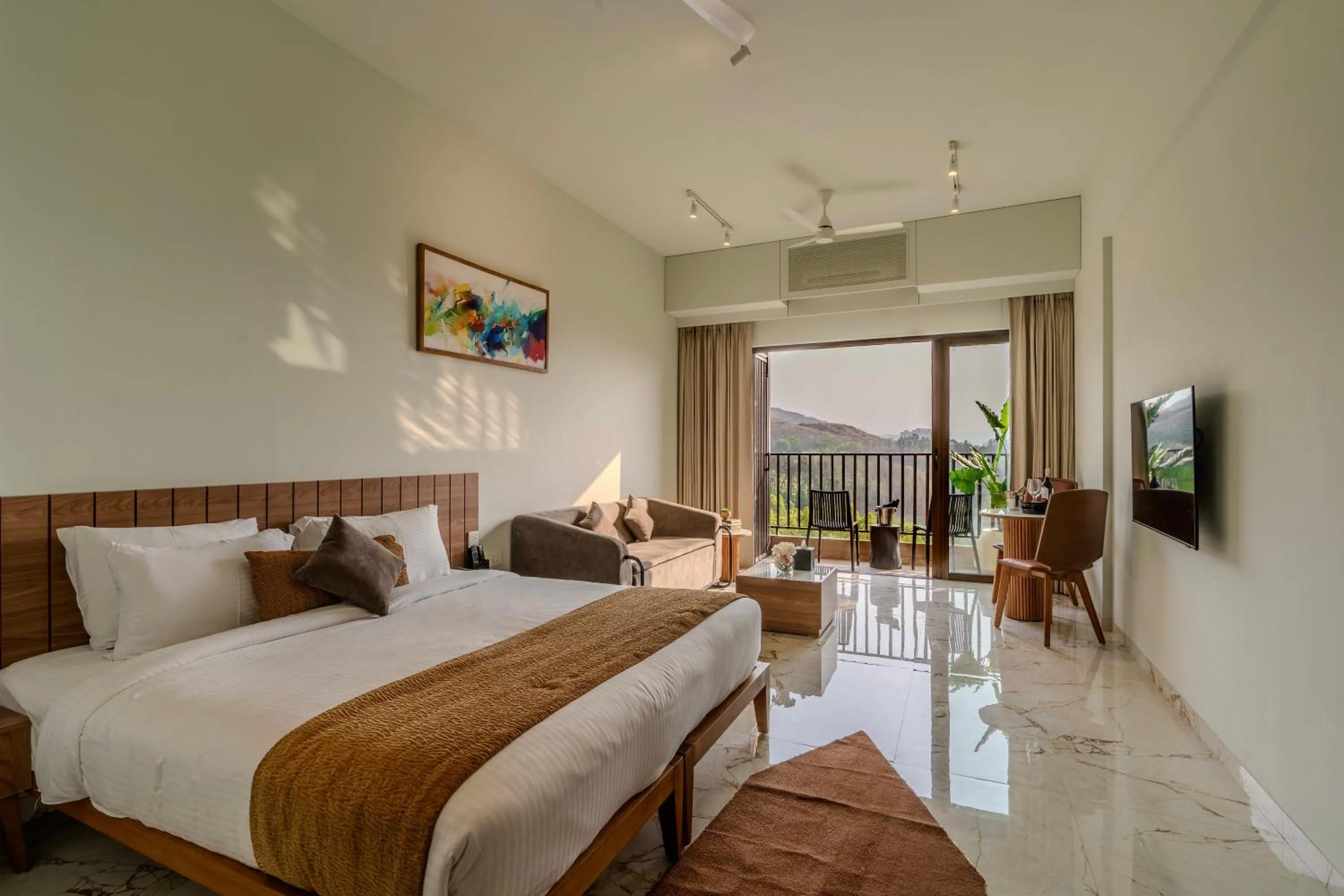 Studio With Golf View, 513 sqft, at Iconic in Oxford Golf Resort