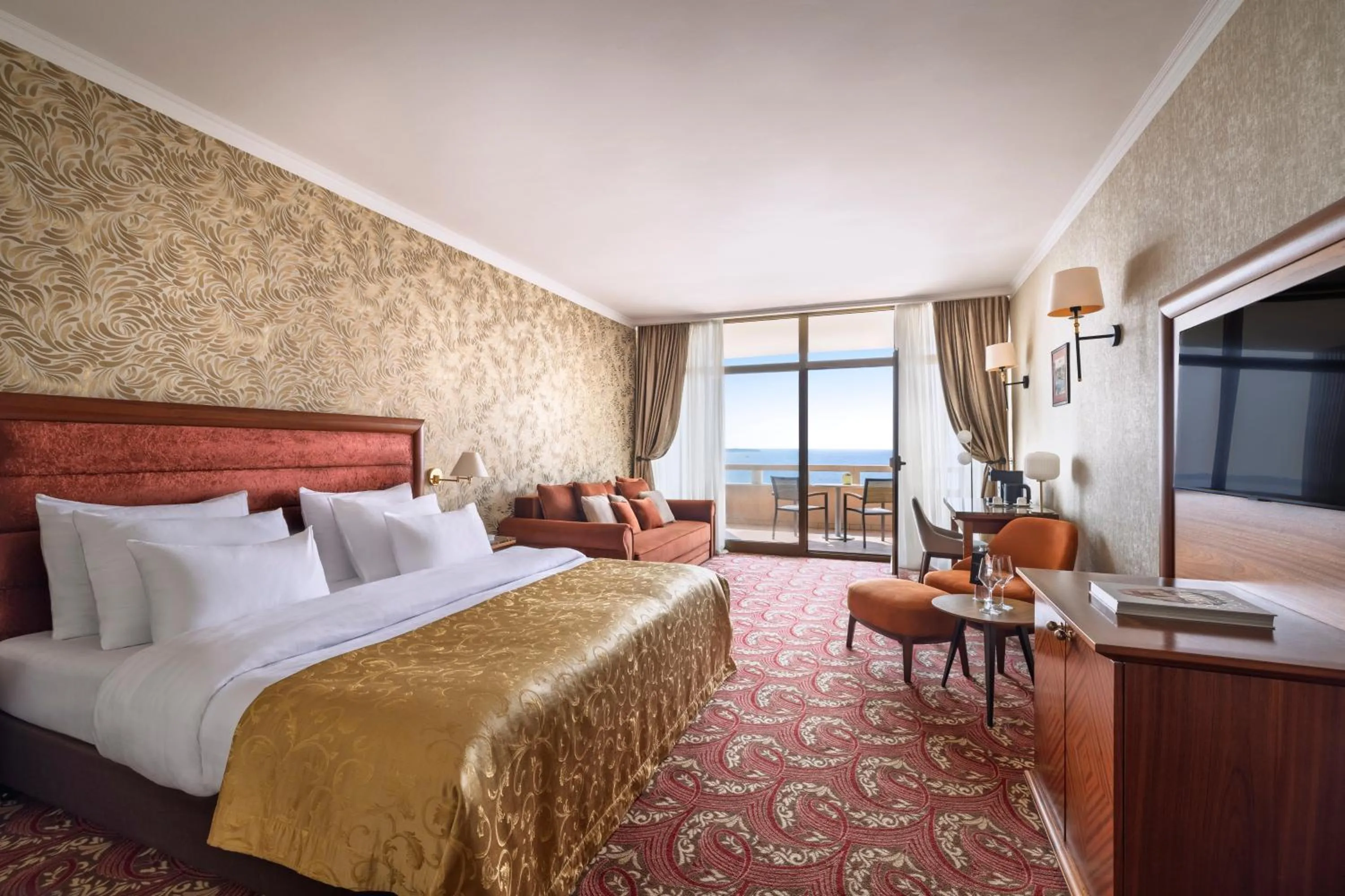 Deluxe Double Room with Balcony and Sea View in Remisens Hotel METROPOL