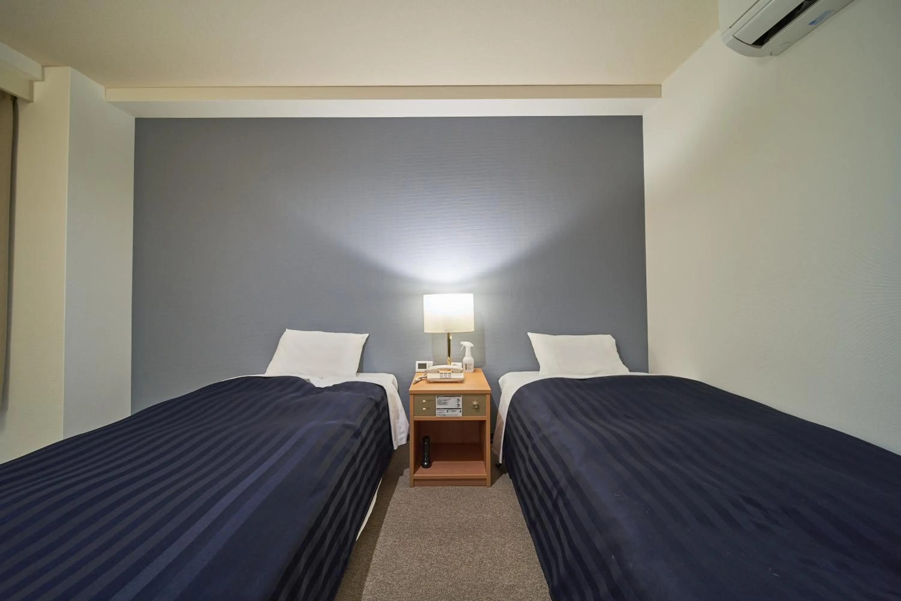 Economy Twin Room - single occupancy - Smoking in Hotel First Stay Amagasaki