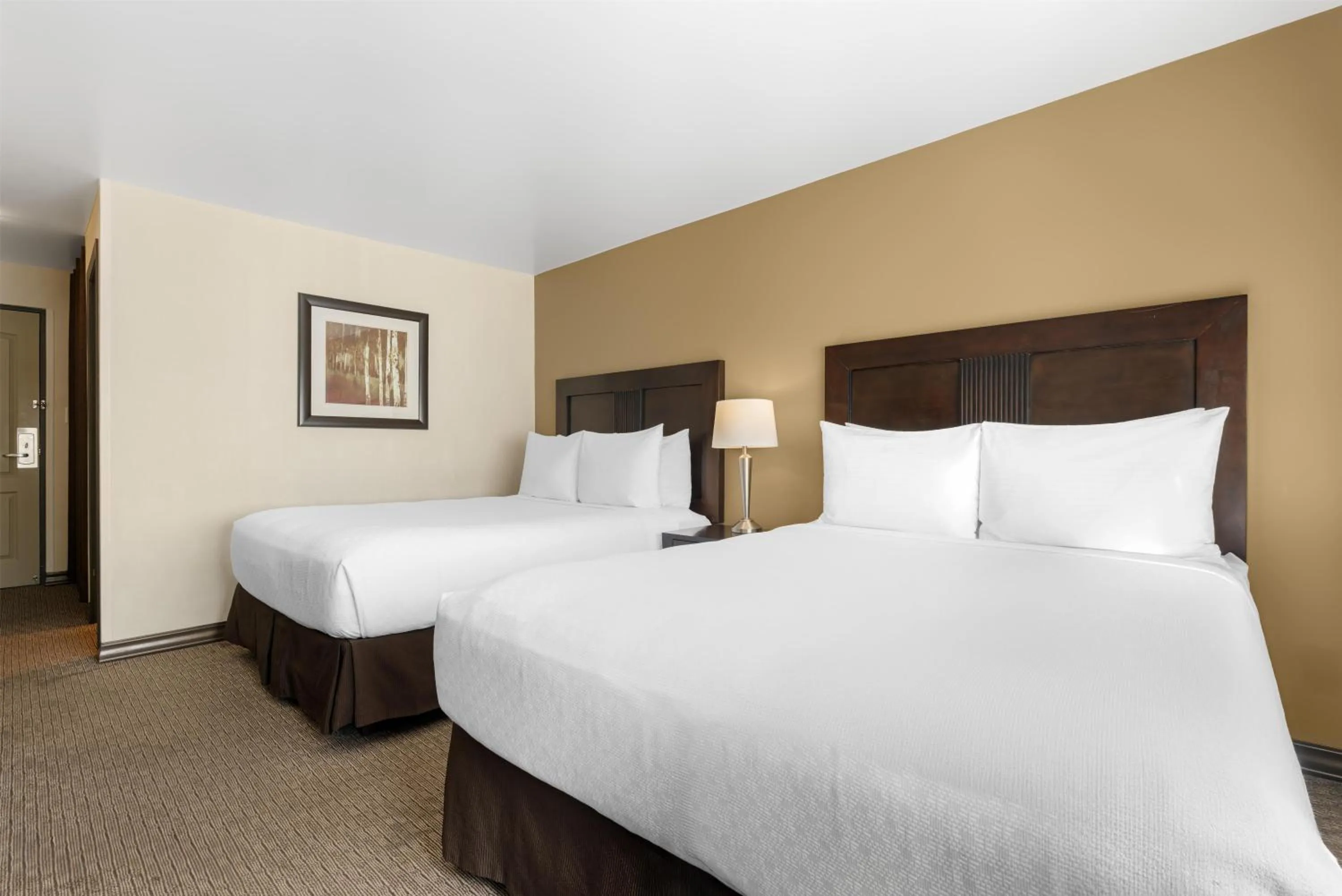 Queen Room with Two Queen Beds - Non-Smoking in Best Western Plus Baker Street Inn