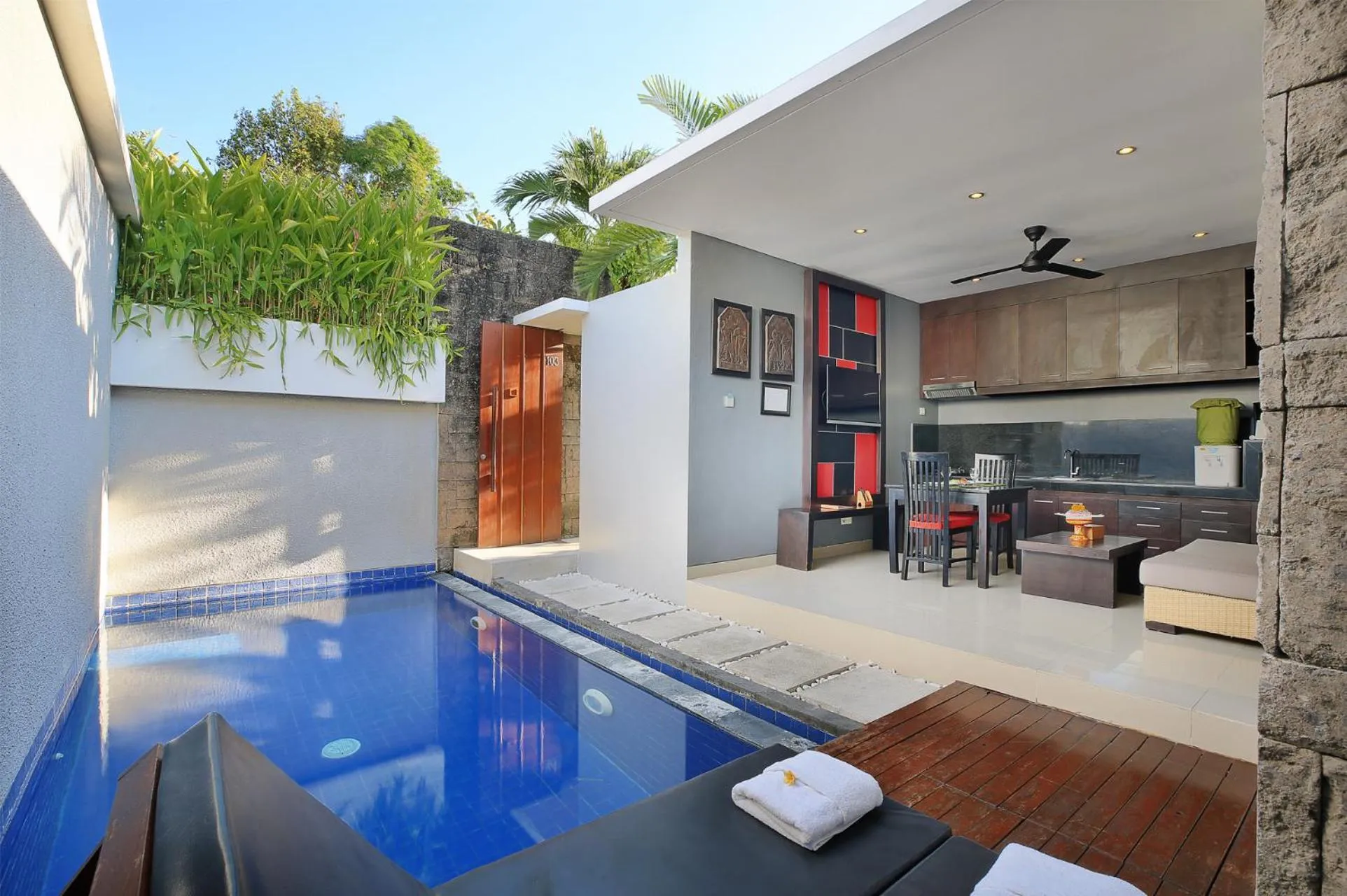 Free Airport Pick Up at One-Bedroom Pool Villa in Samaja Beachside Villas