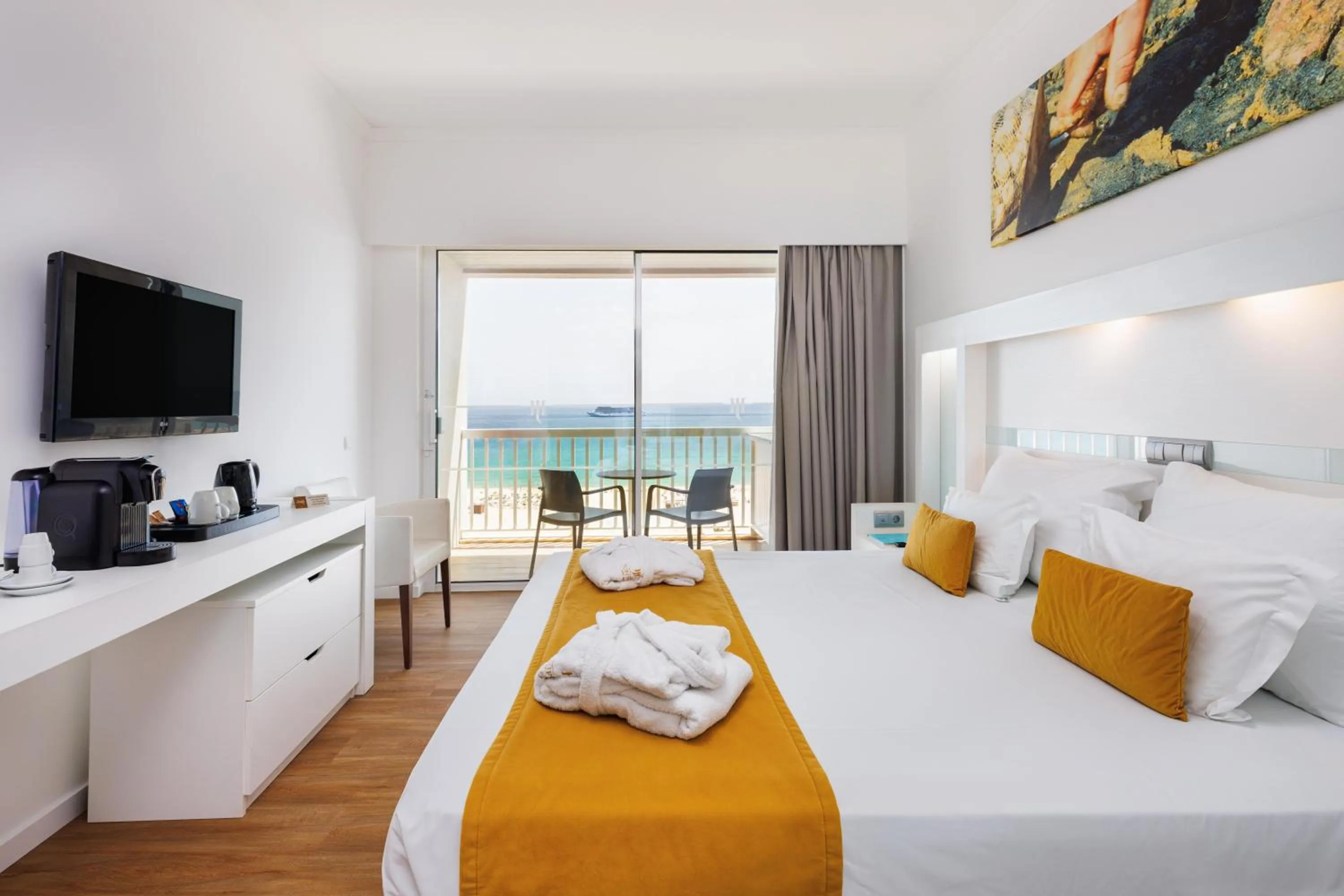 Deluxe Room with Sea View - High Floor in Jupiter Algarve Hotel - Beach & Spa