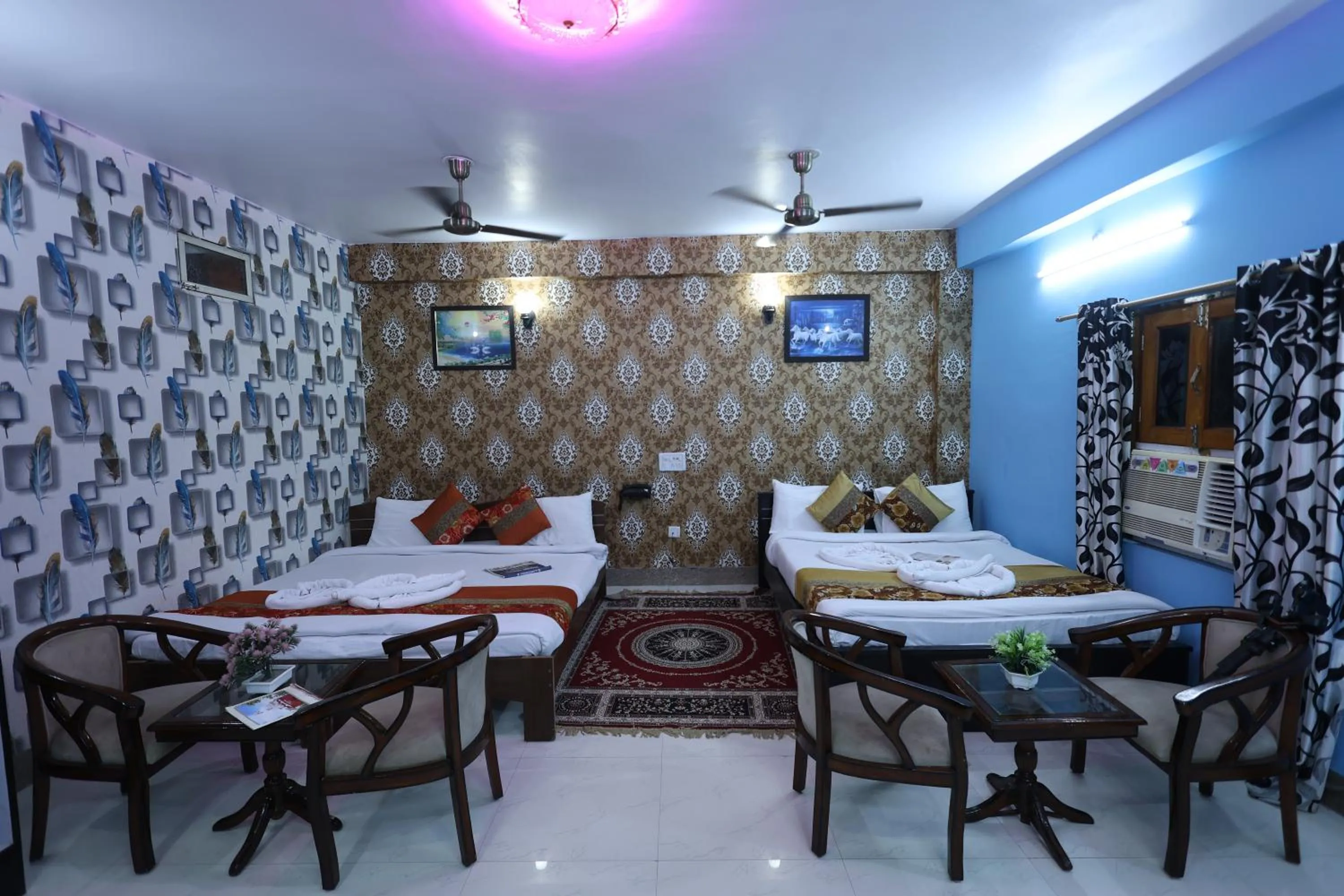 Family Room with Mountain View in Hotel Anand LOK