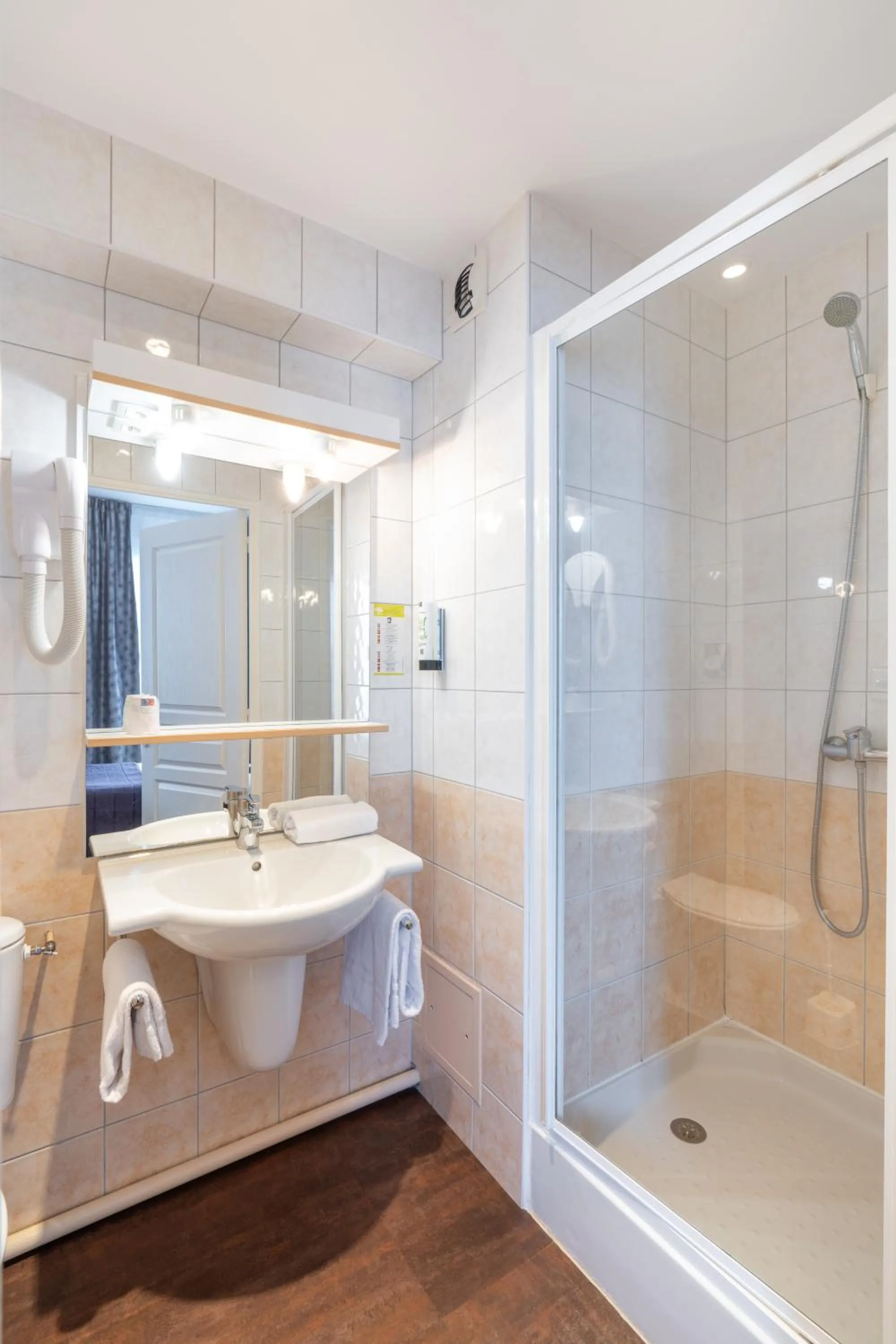 Deluxe Single Room - single occupancy in Hotel des Ducs