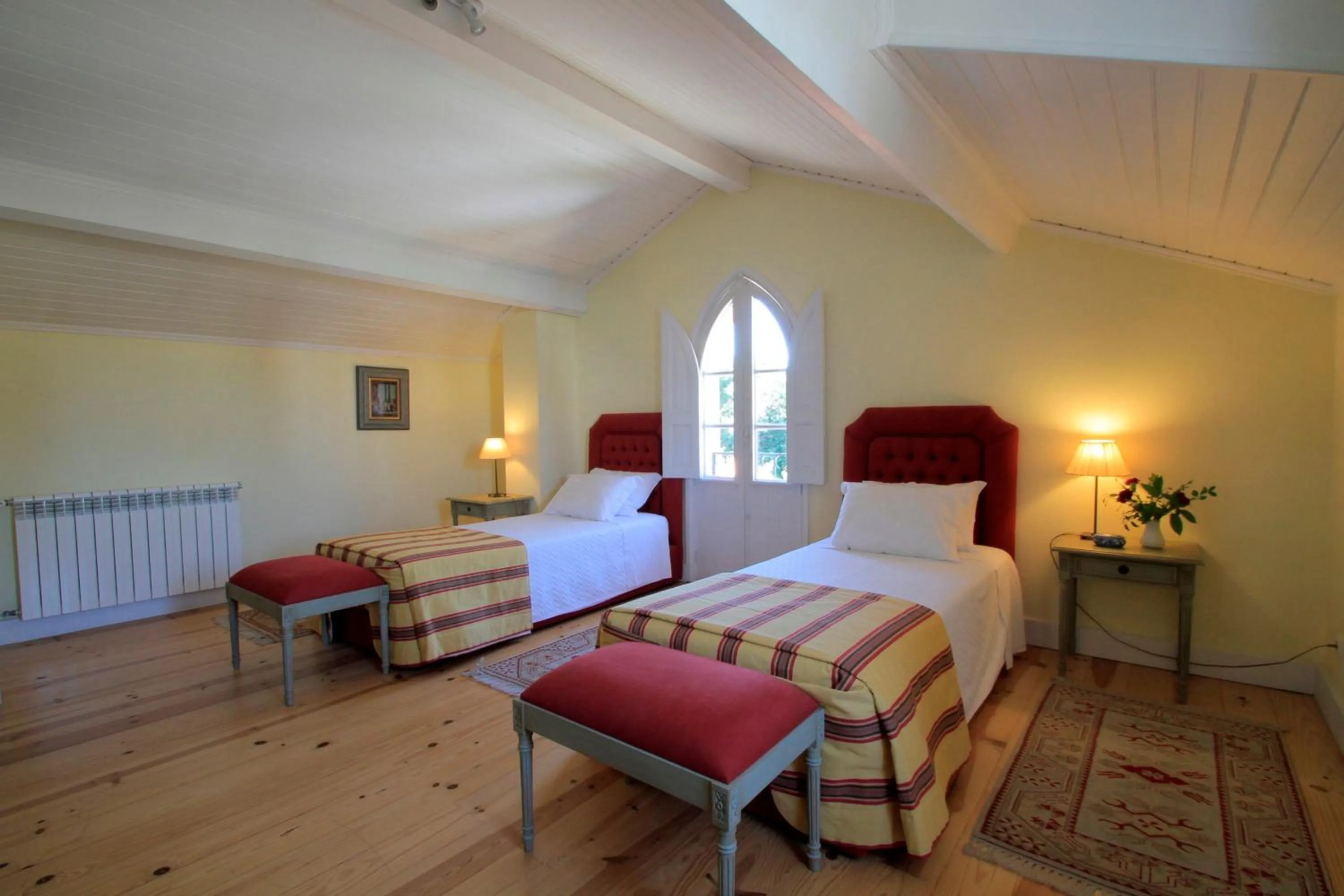 One-Bedroom Apartment (2 Adults) in Casa de Mogofores