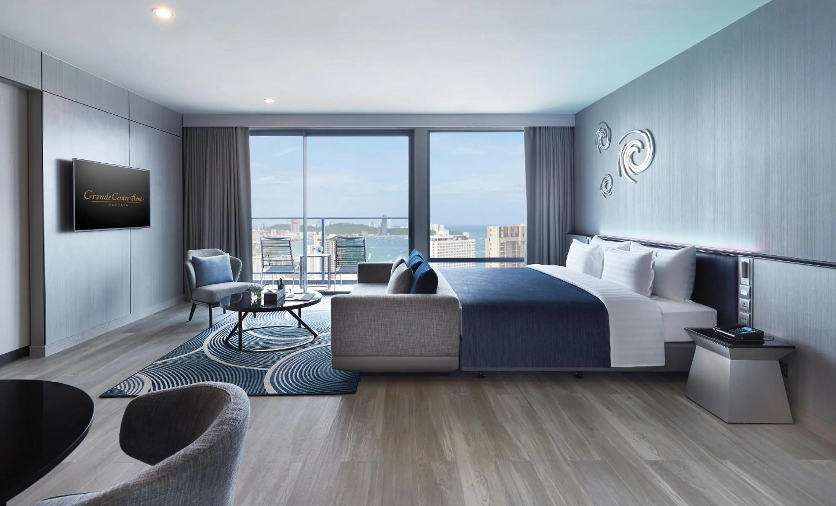 Two-Bedroom Suite in Grande Centre Point Pattaya