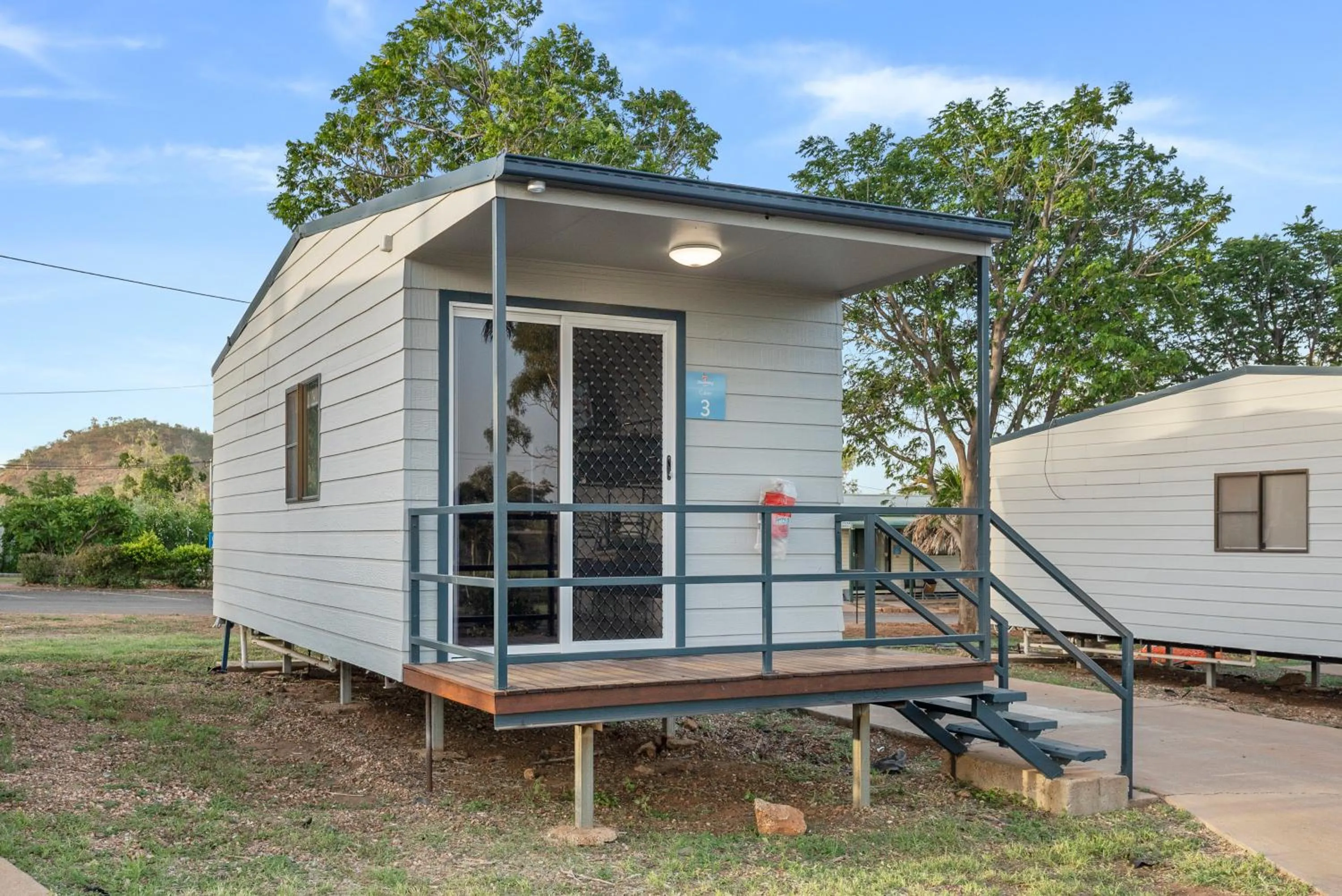 Superior Studio Cabin in Discovery Parks - Argylla