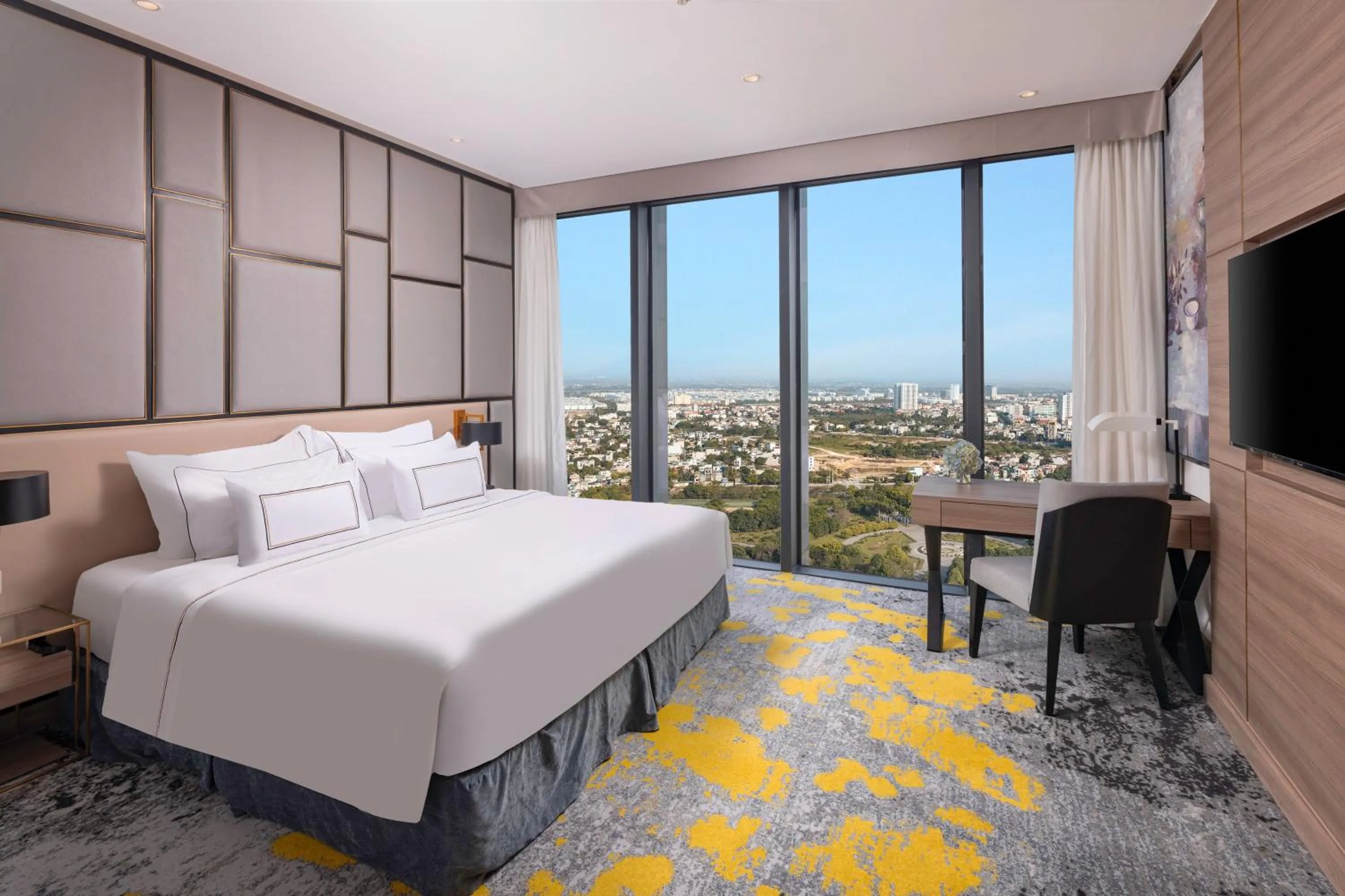 The Level Premium Room - single occupancy - Complimentary Executive Lounge Access in Melia Vinpearl Thanh Hoa
