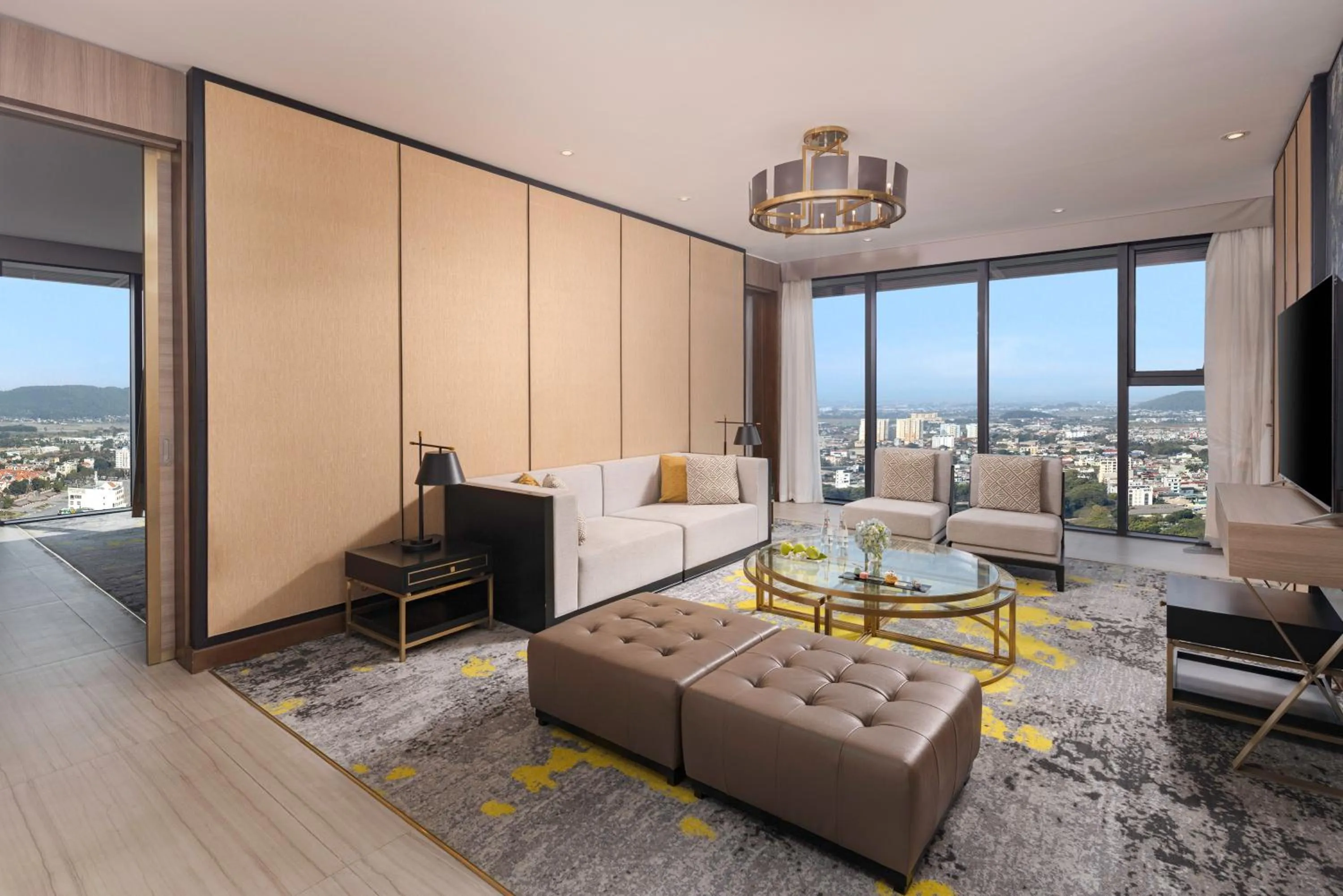 Suite in Melia Vinpearl Thanh Hoa