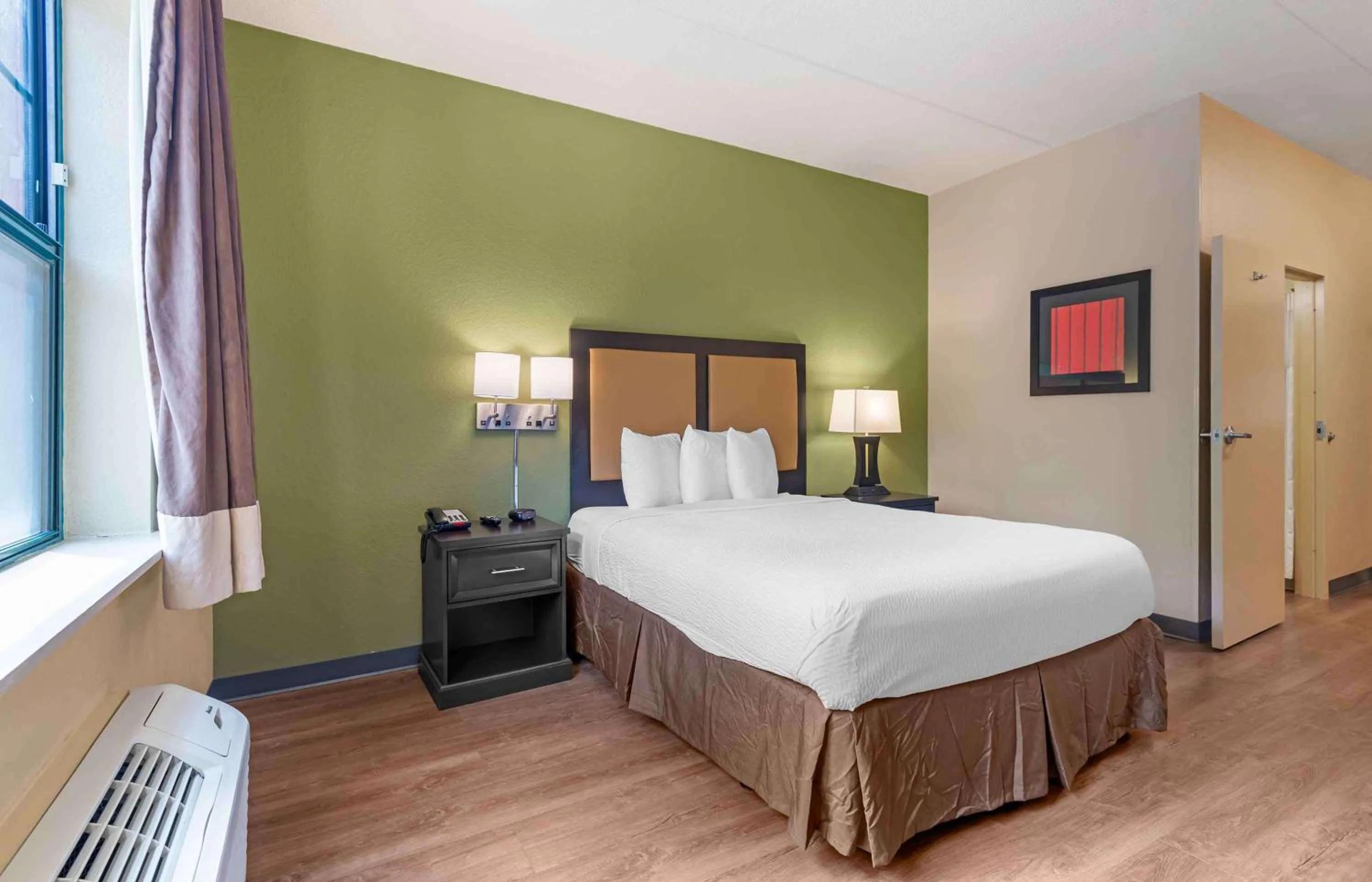 Queen Studio - Non-Smoking in Extended Stay America Suites - Princeton - South Brunswick