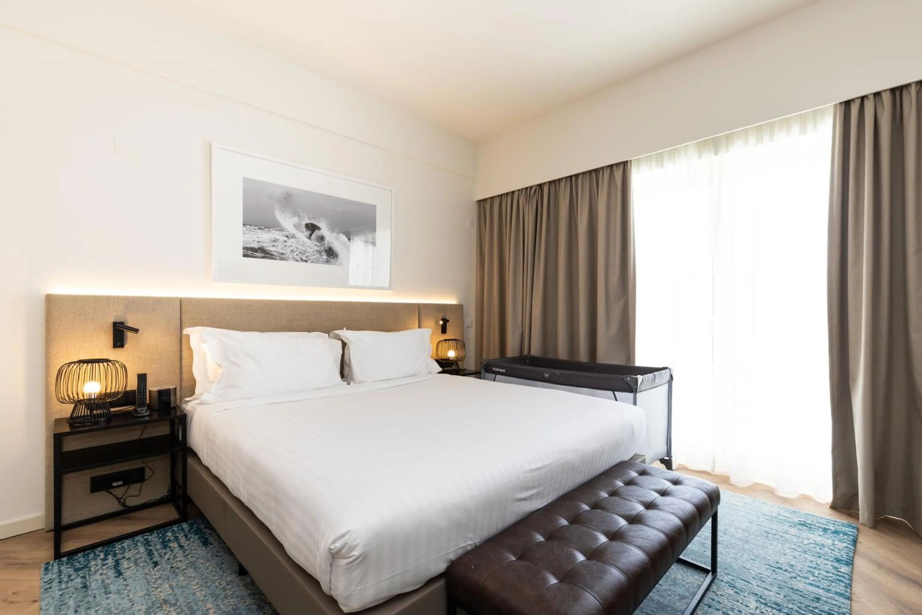 Premium King Room with Balcony in Crowne Plaza - Caparica Lisbon