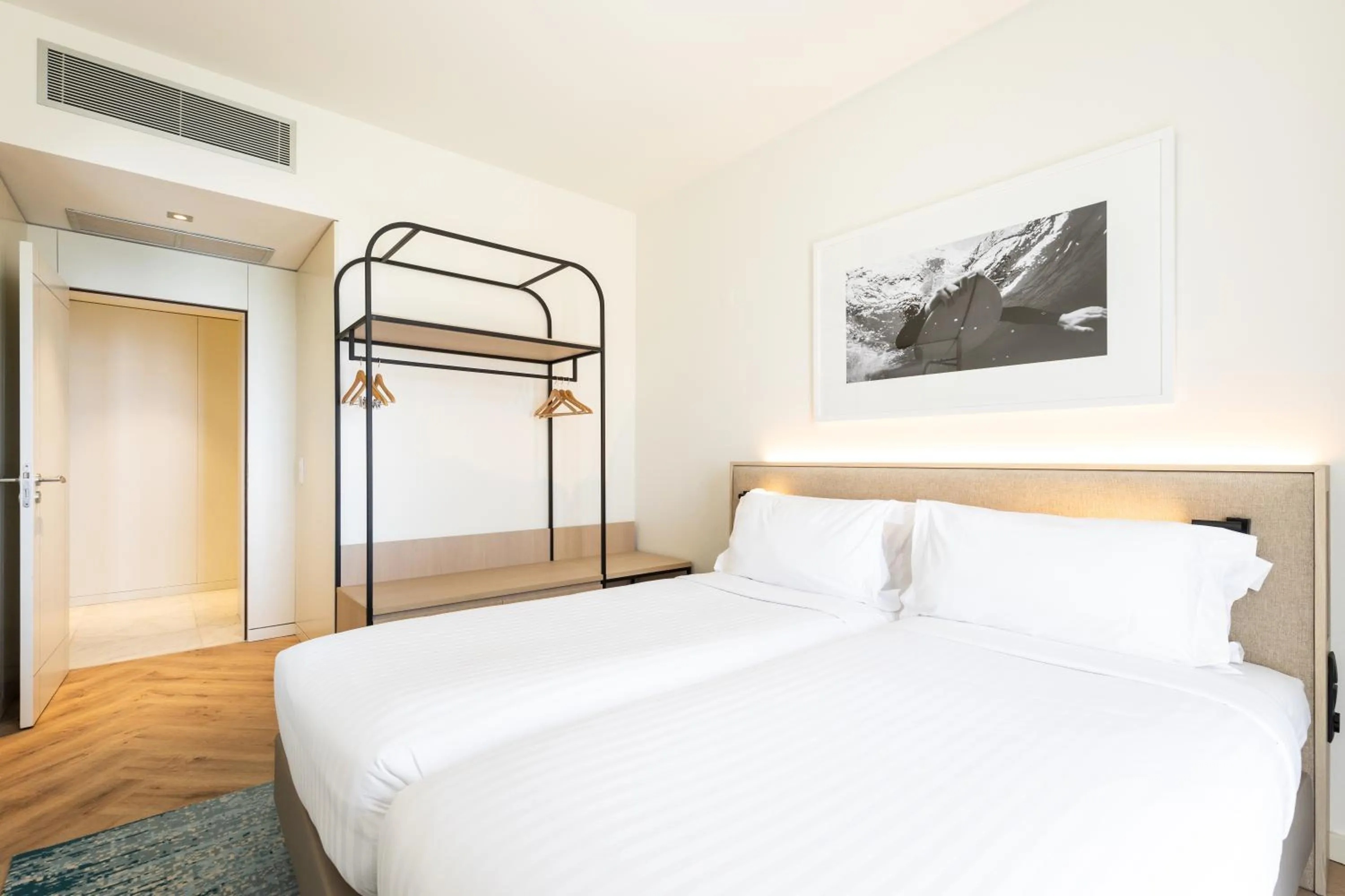 Two-Bedroom Suite in Crowne Plaza - Caparica Lisbon