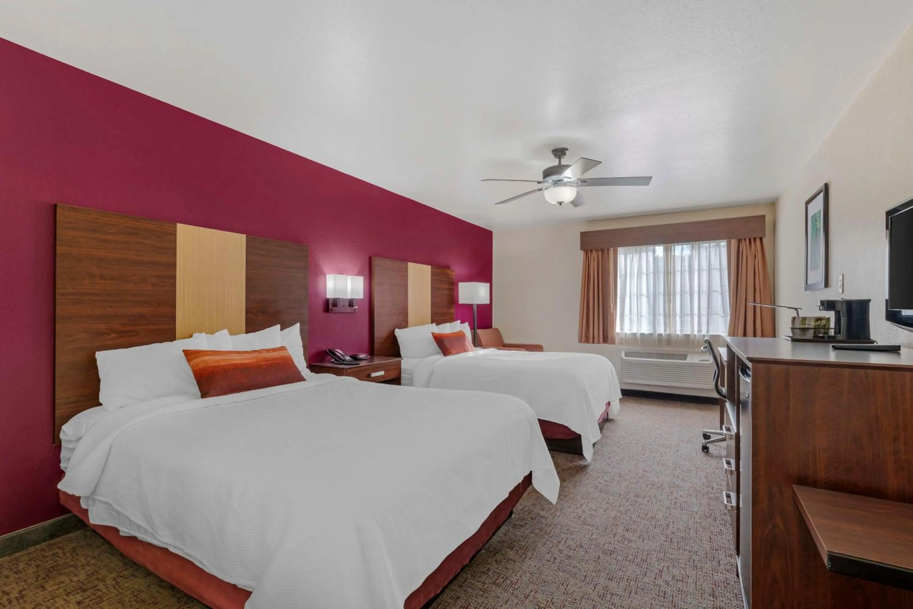 Queen Room with Two Queen Beds - Non-Smoking in Best Western Pineywoods Inn