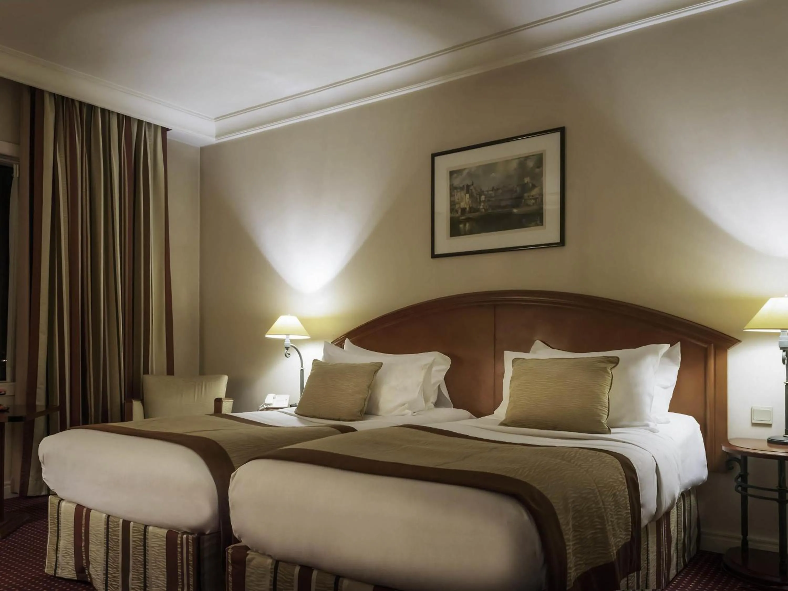 Superior Twin Room in Pullman Bucharest World Trade Center