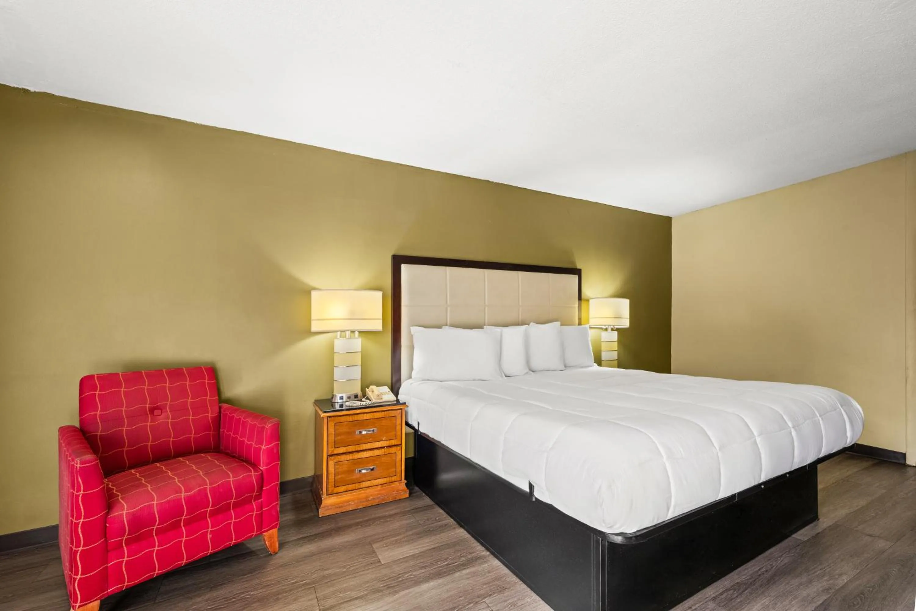 King Room - Smoking  in Americas Best Value Inn - Wilson