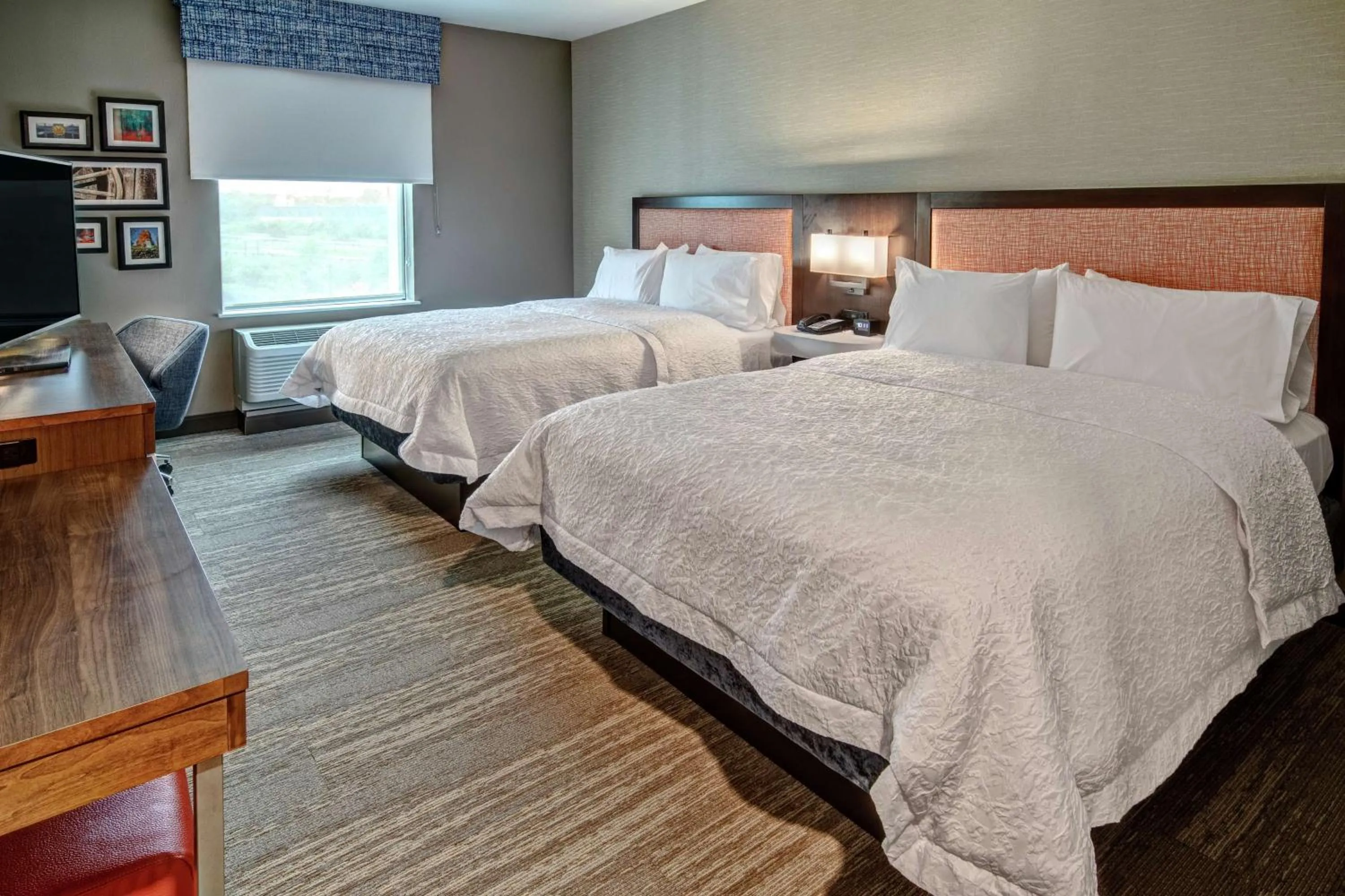 Queen Room with Two Queen Beds in Hampton Inn & Suites Culpeper