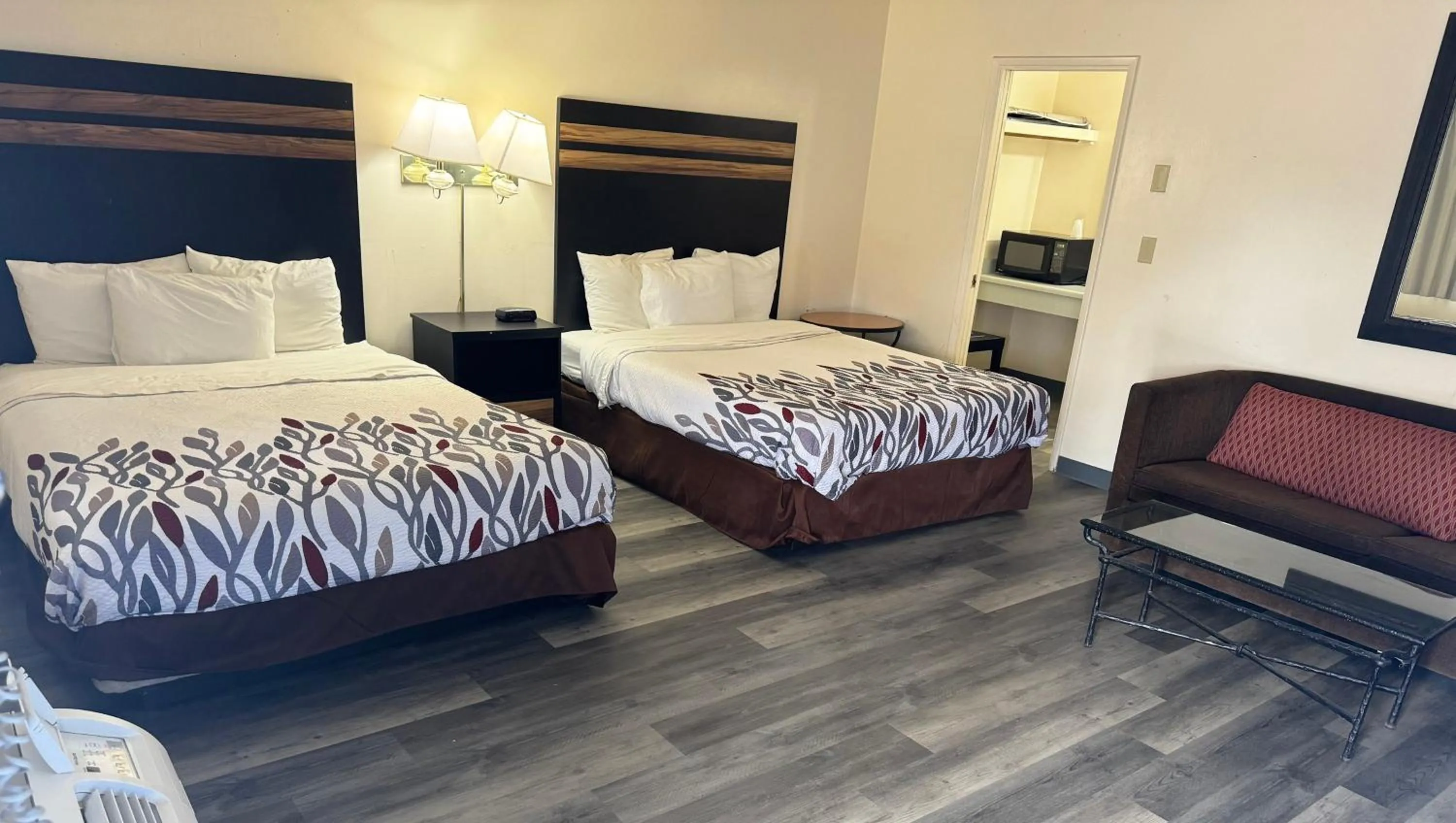 Standard Suite in Magnuson Hotel Sierra Vista