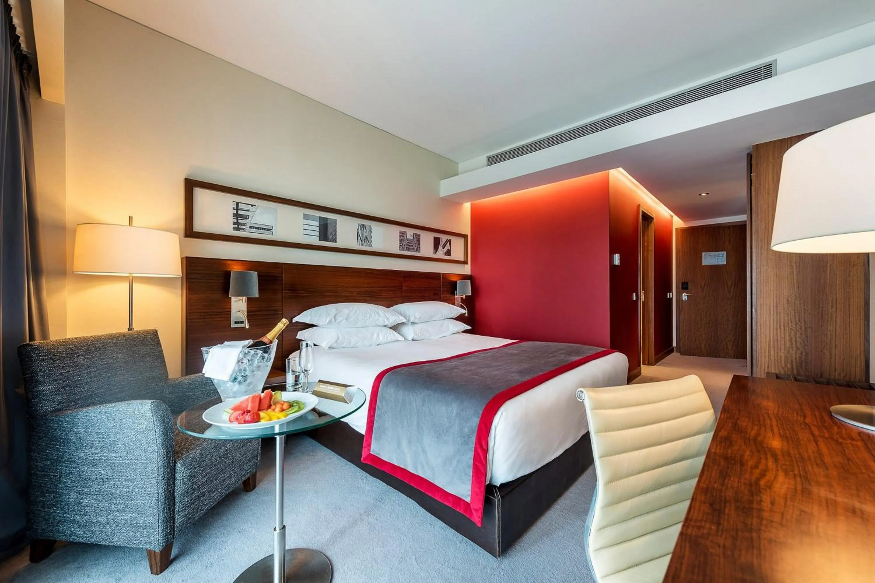 Executive Double Room in Lagoas Park Hotel