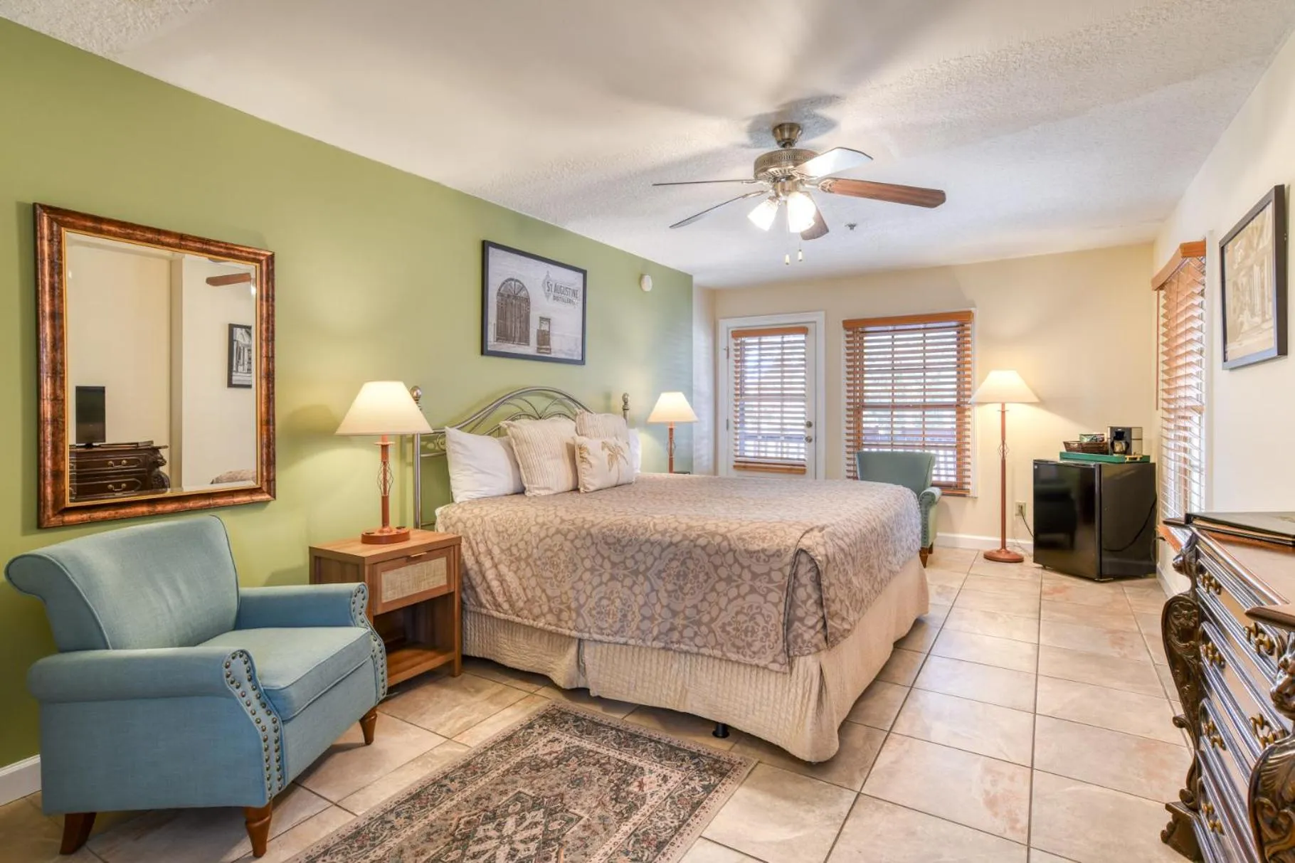 Deluxe King Room with Balcony in St George Inn - Saint Augustine