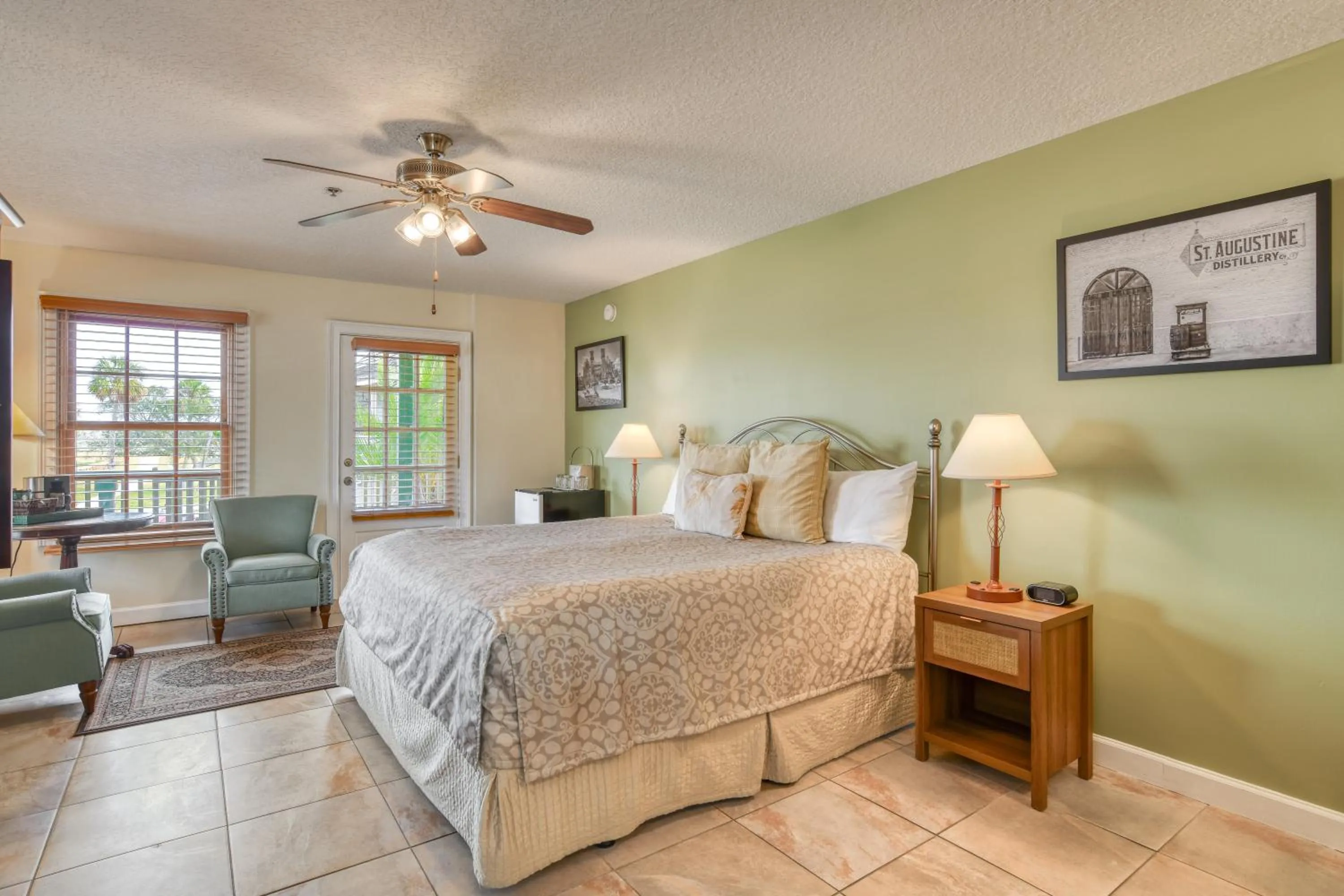 Superior King Room with Balcony in St George Inn - Saint Augustine