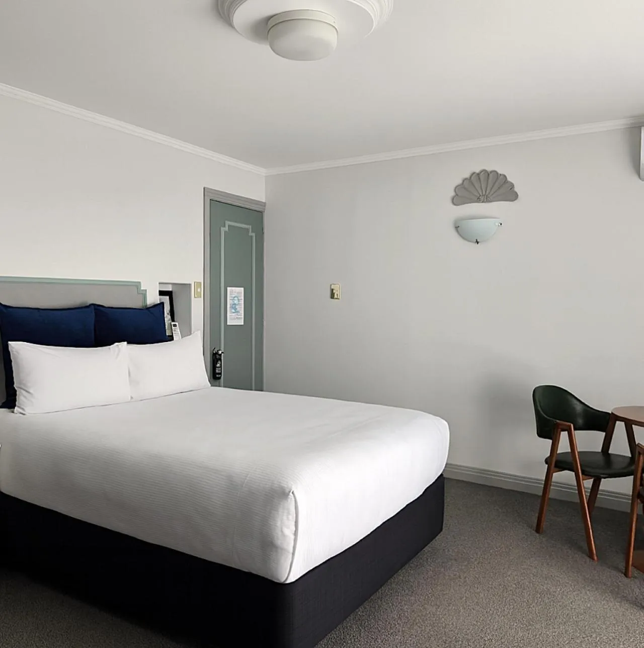 Deluxe Suite in Pure Motel