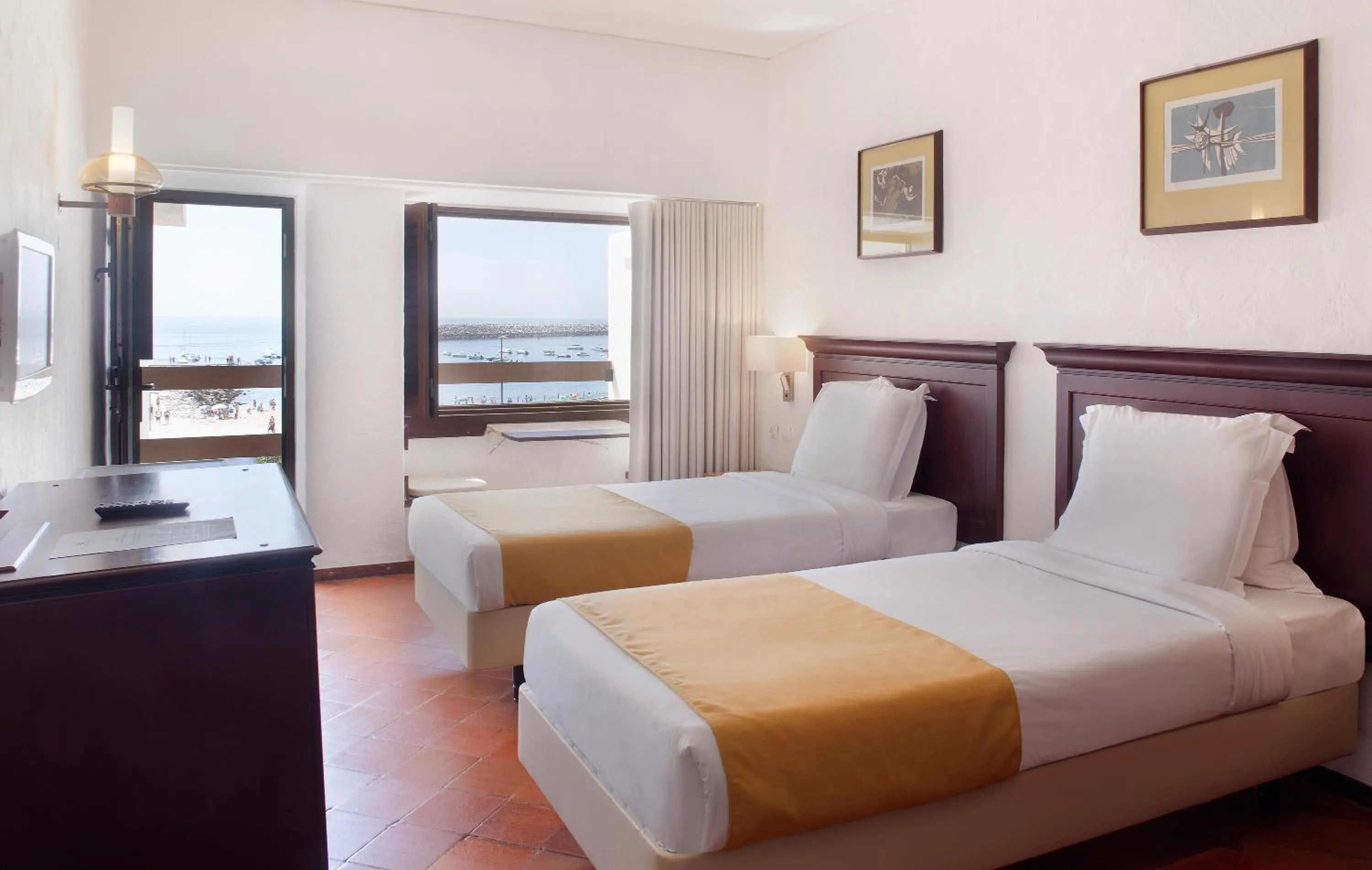 Standard Single Room with Sea View in Hotel do Mar