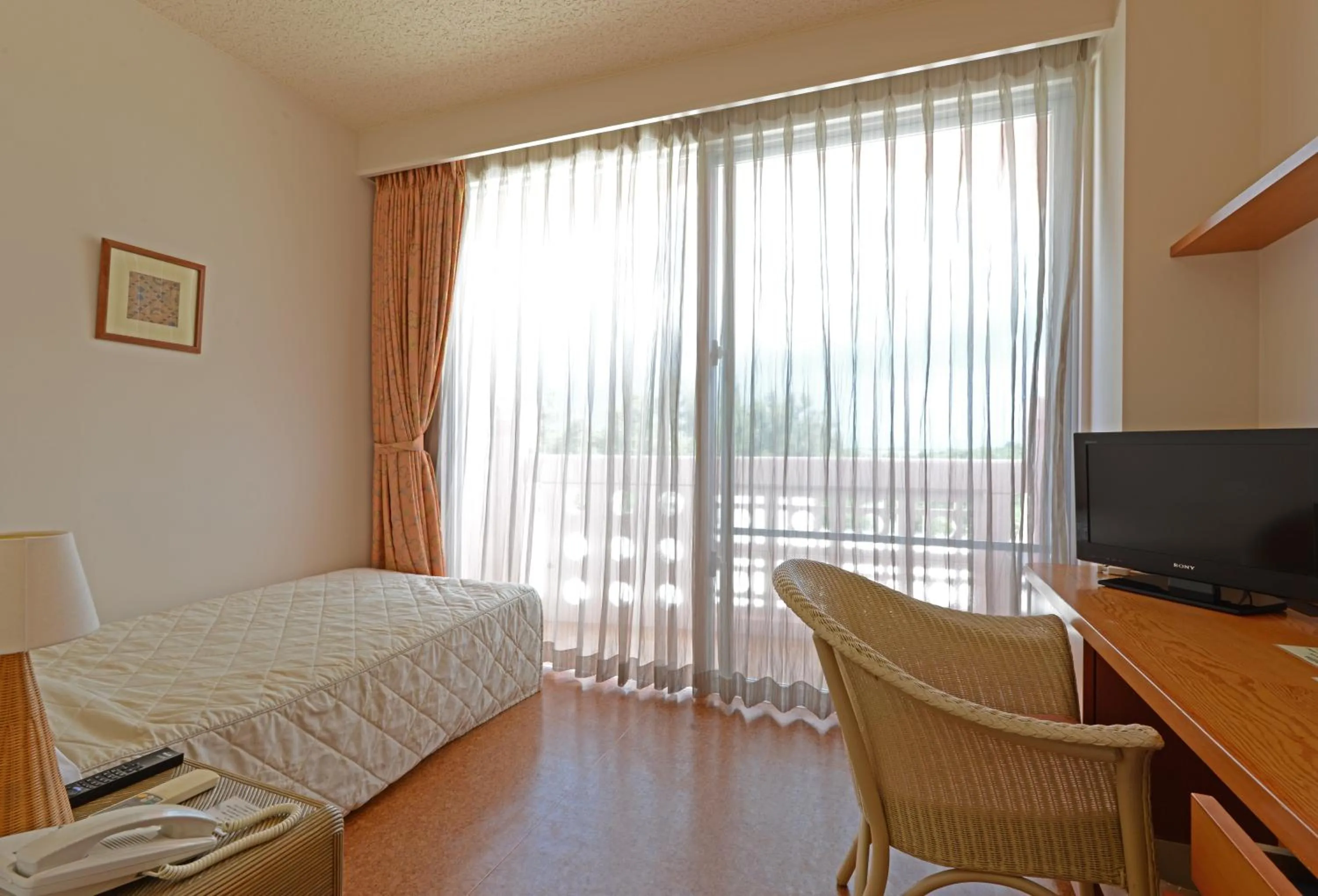 Single Room - Non-Smoking in Marine Lodge Marea