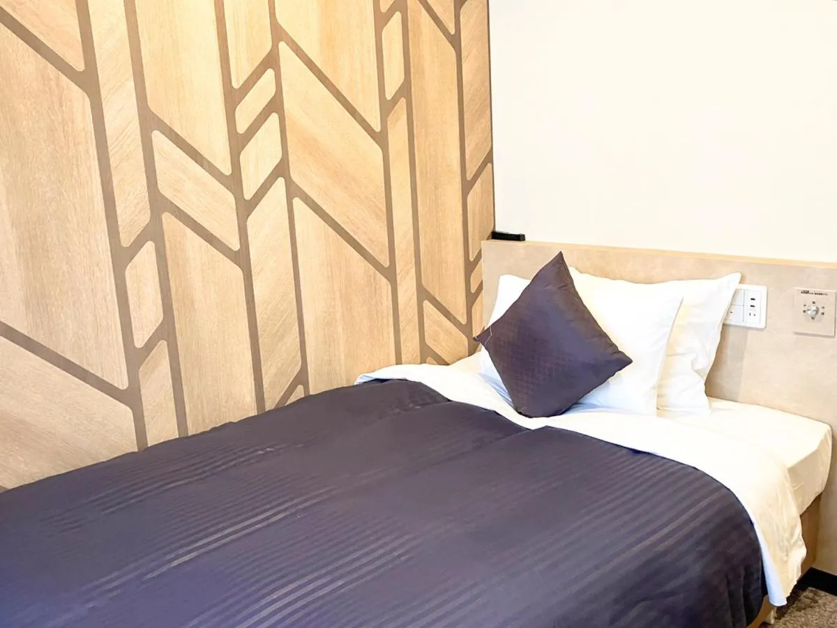 Double Room with Small Double Bed - single occupancy - Non-Smoking in HOTEL LiVEMAX BUDGET Chofu-Ekimae