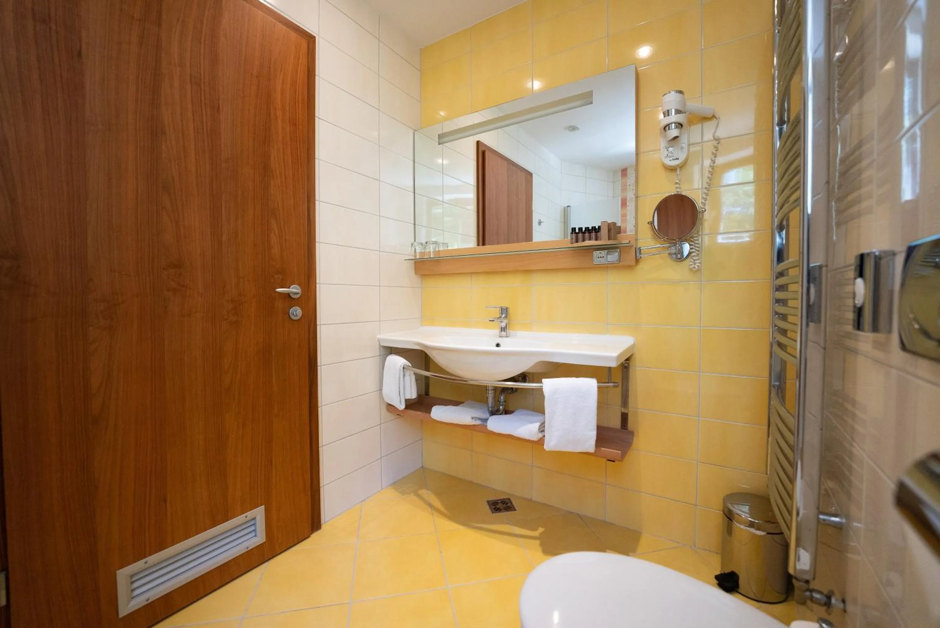 Comfort Double or Twin Room in Hotel Arena Maribor