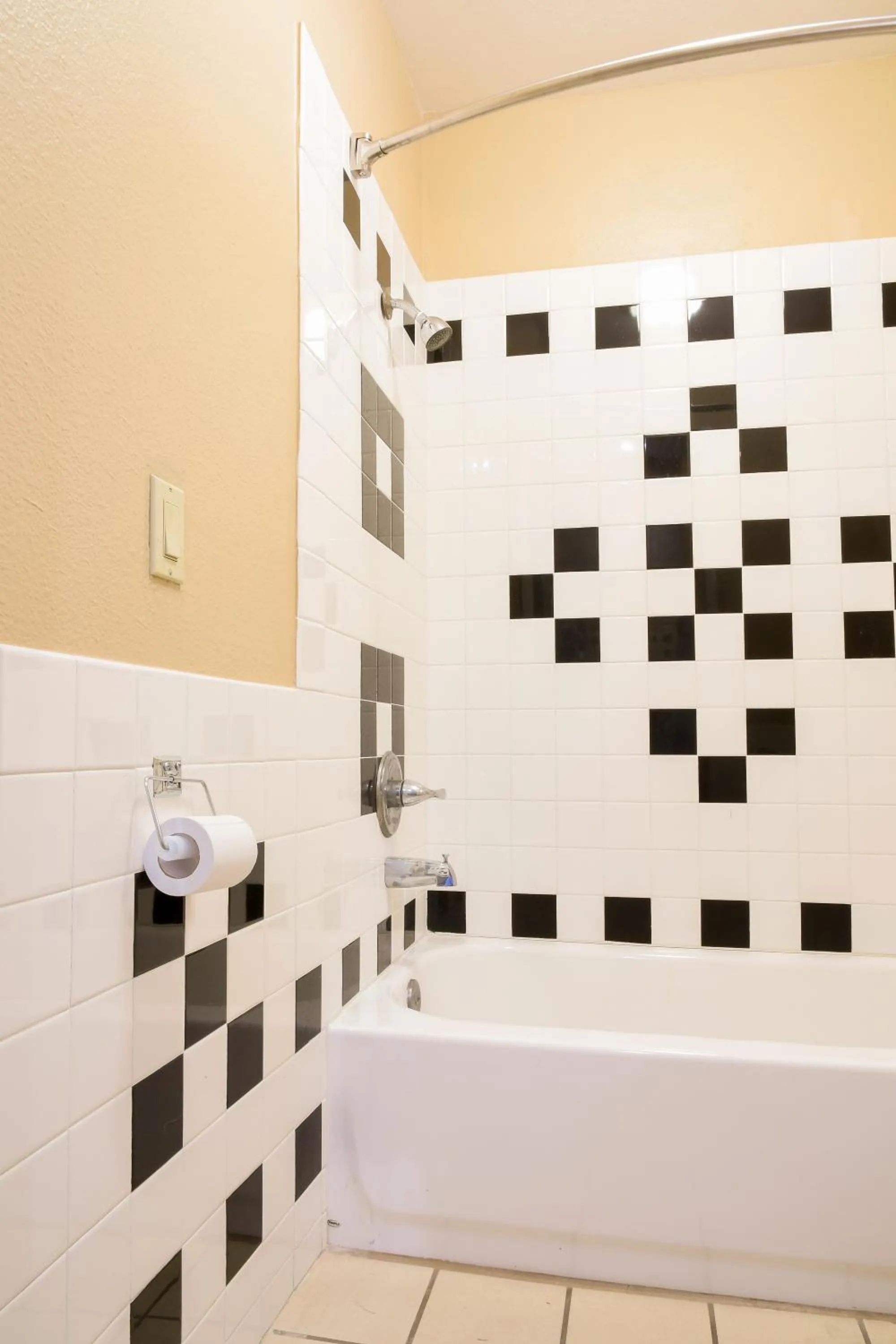 Deluxe Double Room in Covina Motel