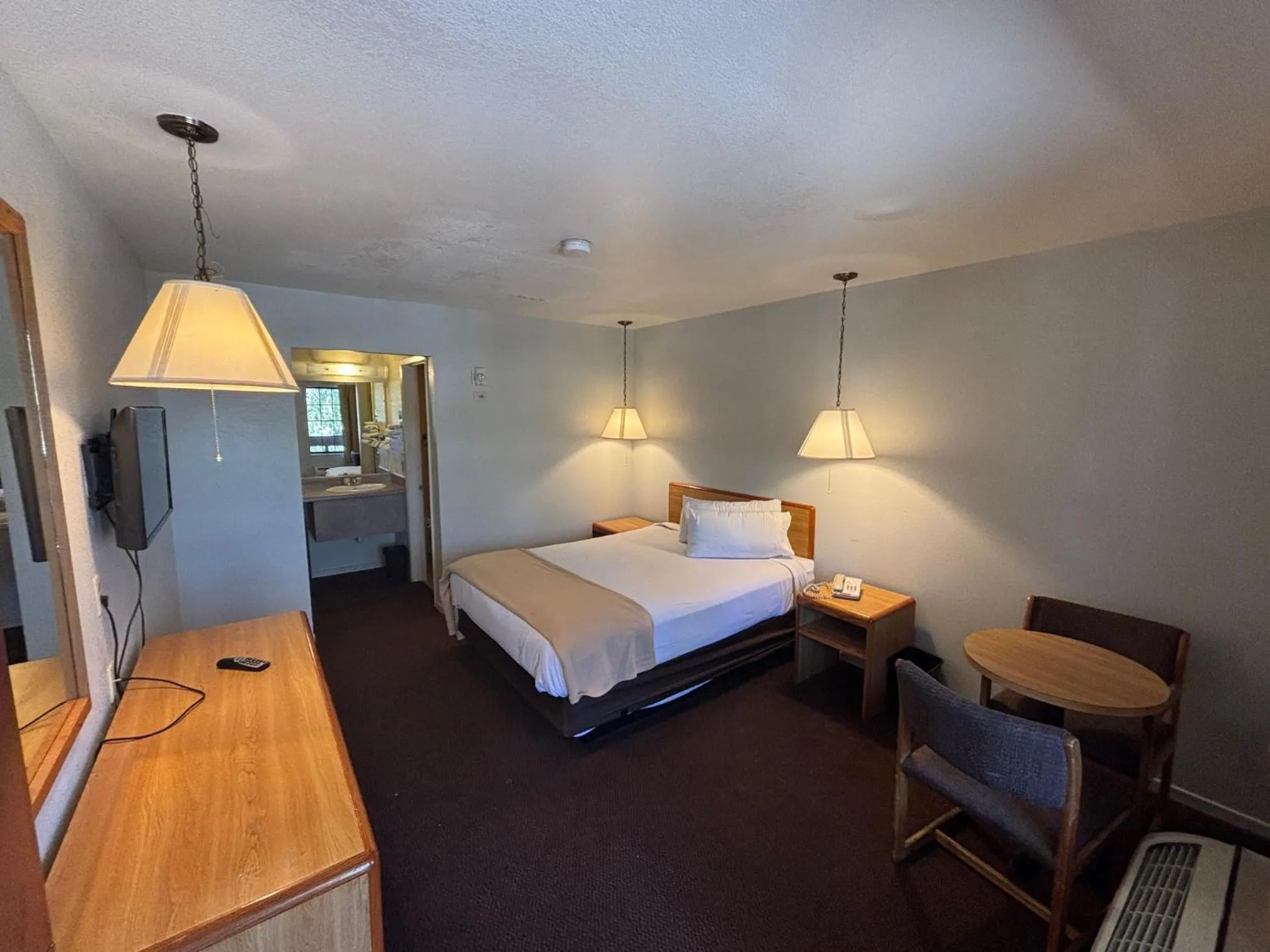 Queen Room - Smoking in Premier Inns Thousand Oaks