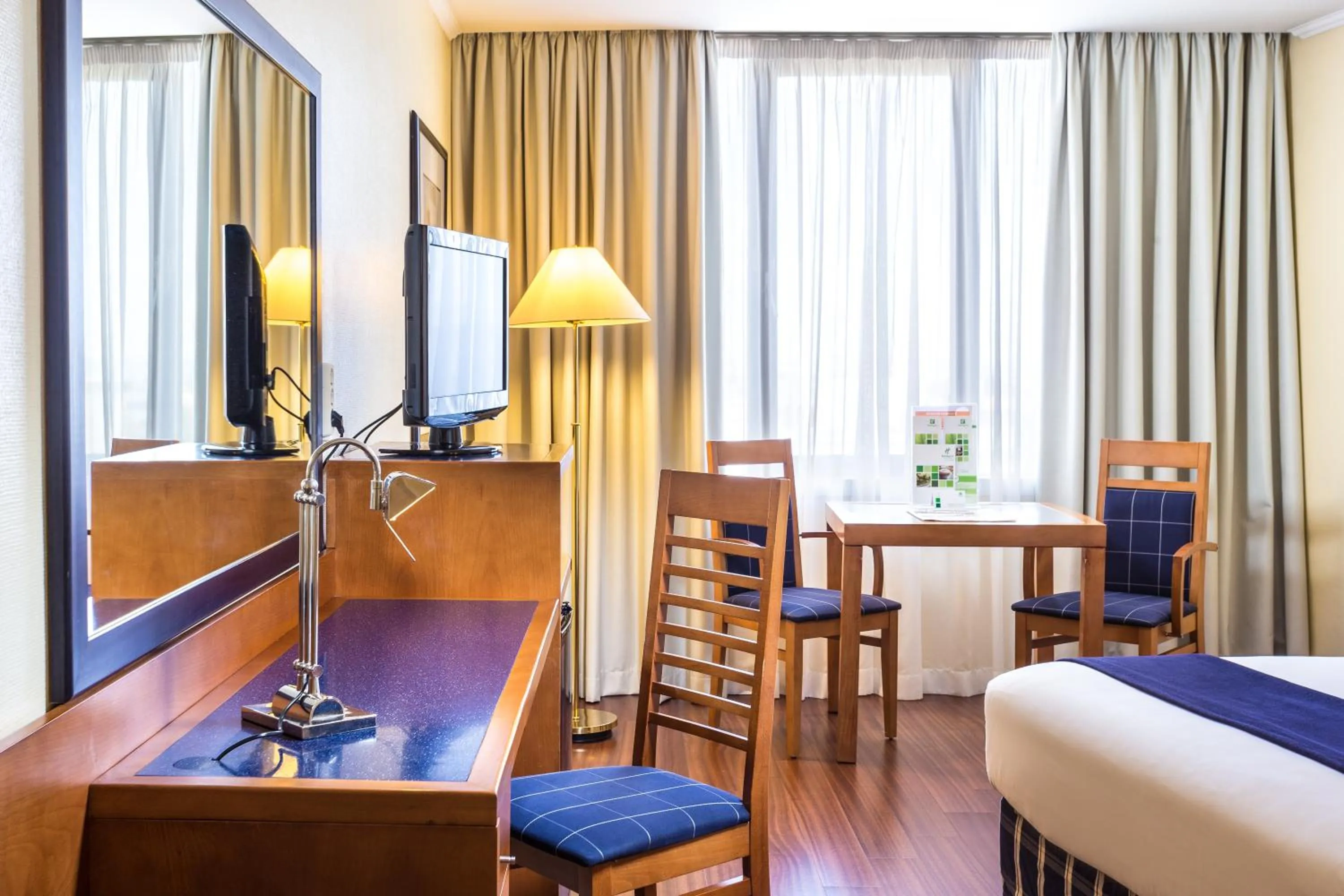 Standard Room - single occupancy in Holiday Inn Lisbon by IHG