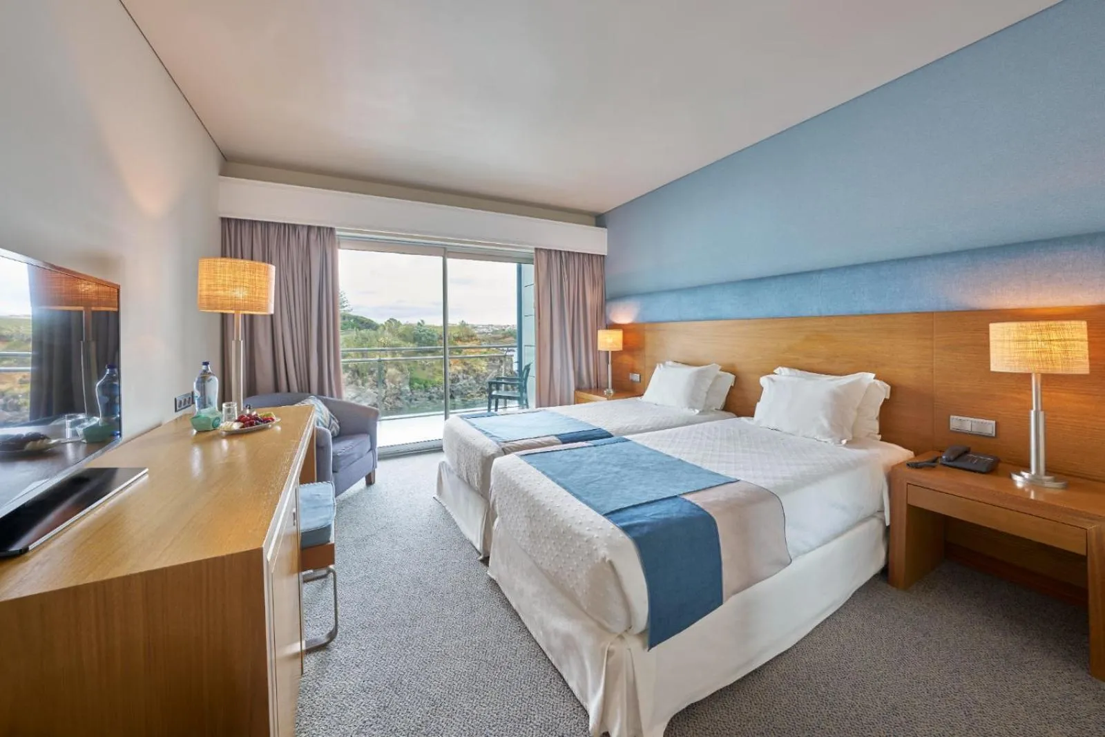 Twin Room with Sea View - single occupancy in Hotel Do Caracol