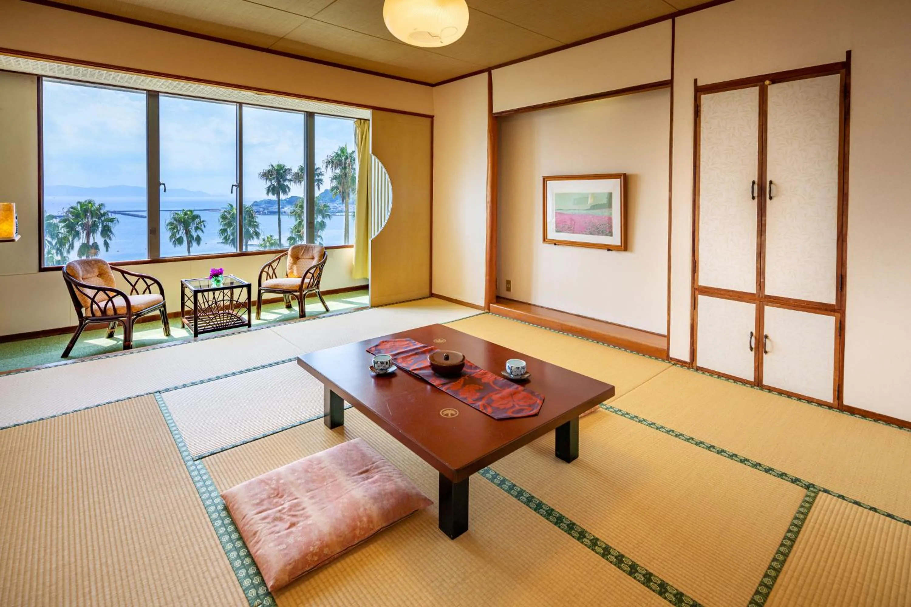 Japanese-Style Deluxe Room in Ibusuki Phoenix Hotel