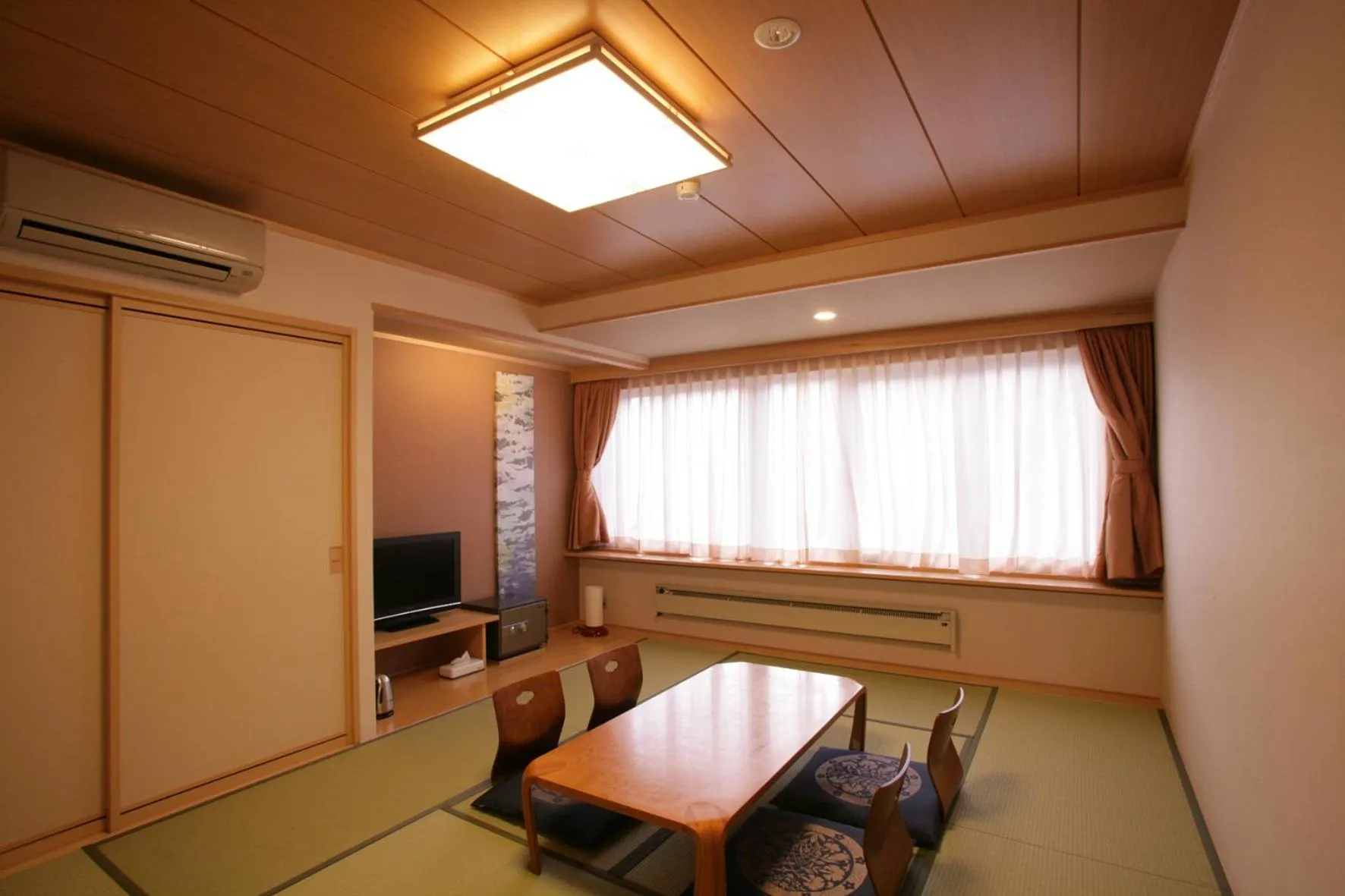 Superior Japanese Room with Private Bathroom in Gokasanso
